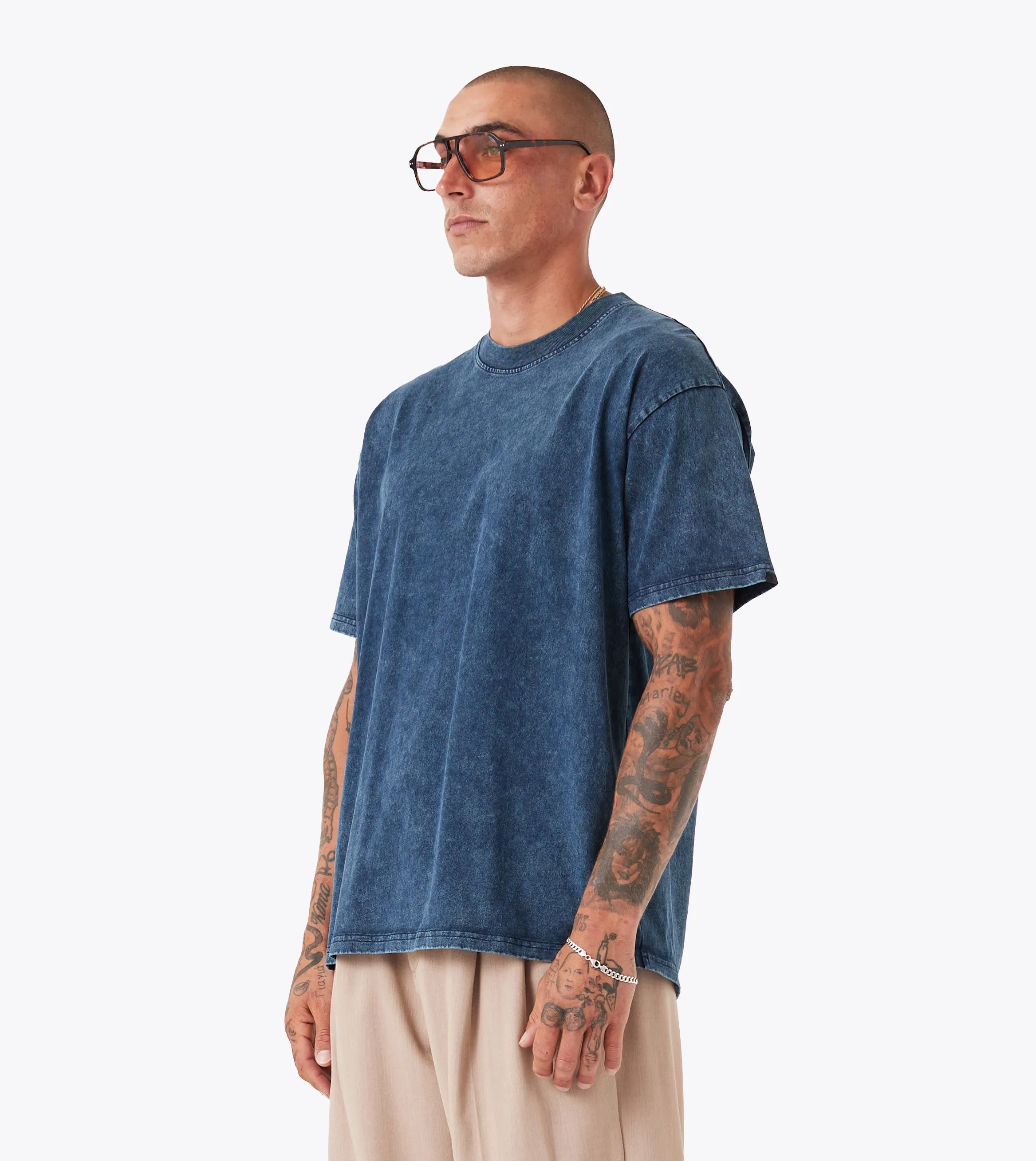 Box Tee GD Navy Minimalist Look
