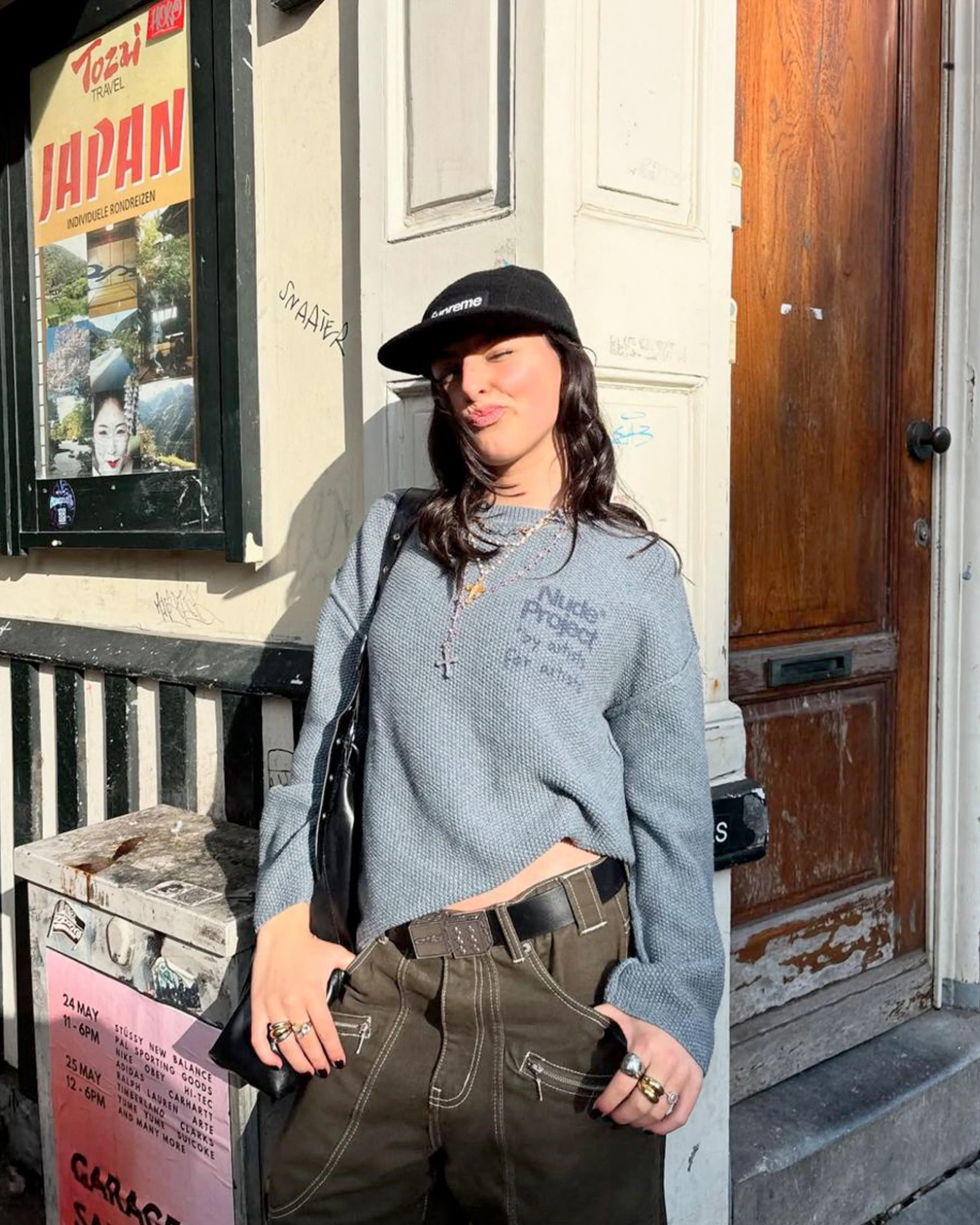 Reversed Seams Knit Blue Weight Distribution Tech