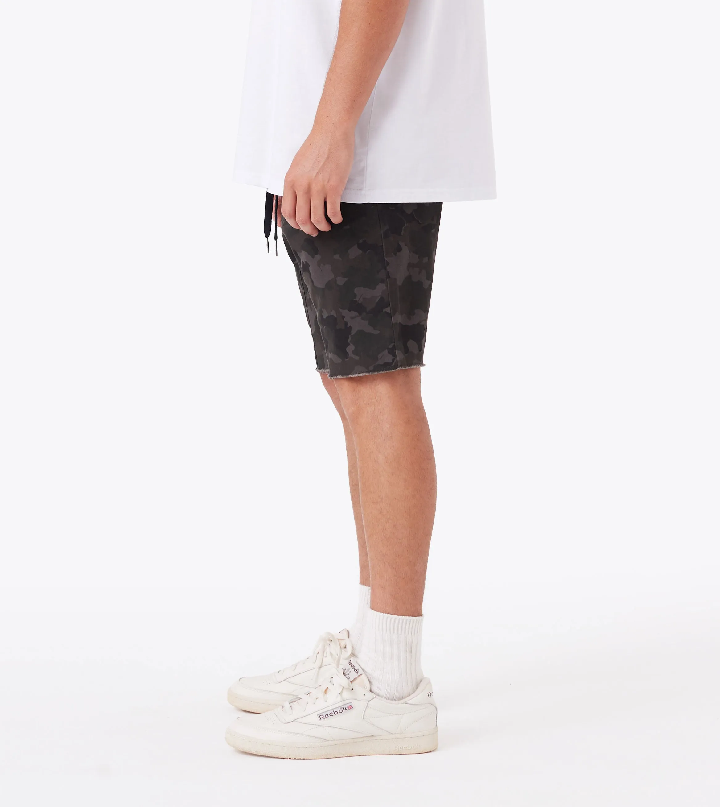 Sureshot Short Dk Camo Fitted Design