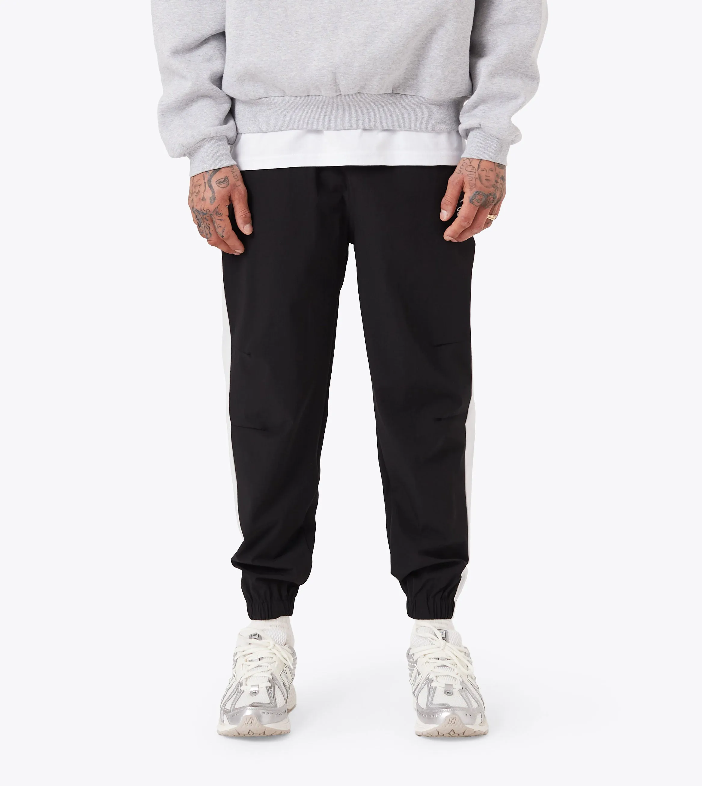 Sureshot Tech Jogger 2.0 Black Urban Flex Button front