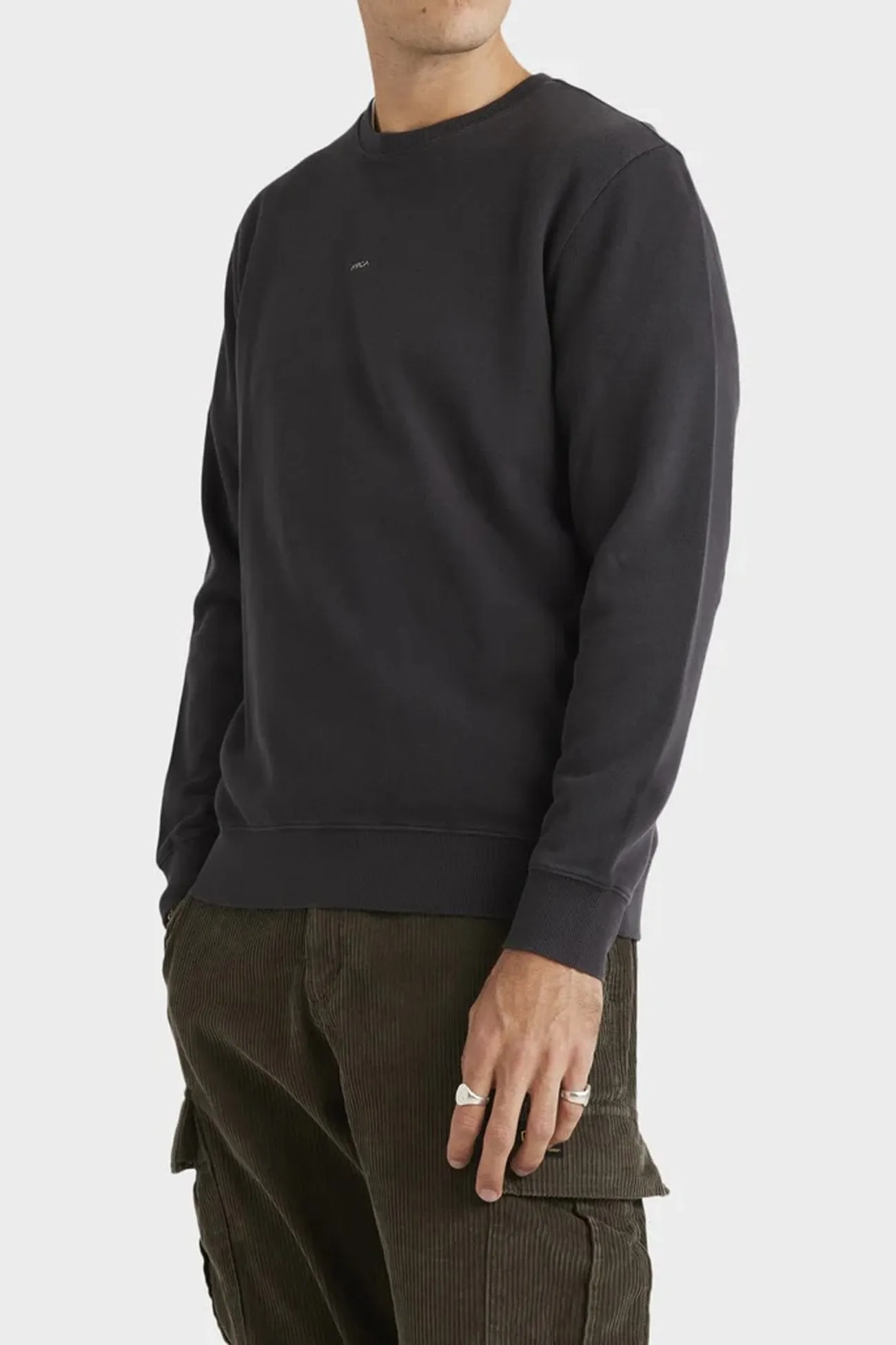 RVCA Smalls Crew Washed Black belt accents