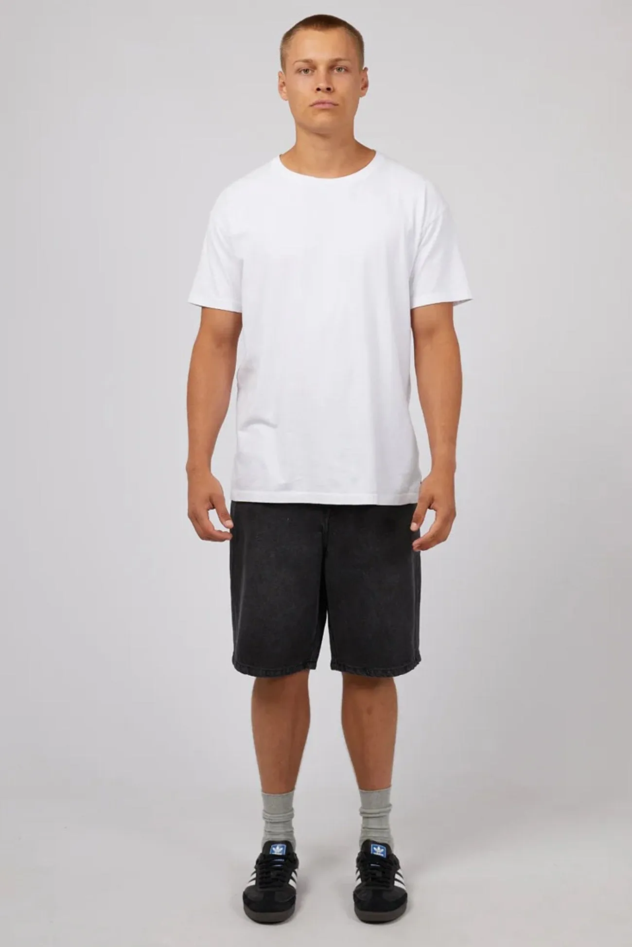 Jort Washed Black Mid Rise