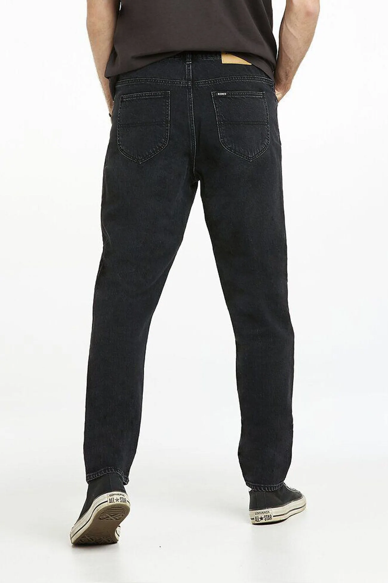 Urban Style Luxury Student Outfit R3 Taper Jean Galaxy