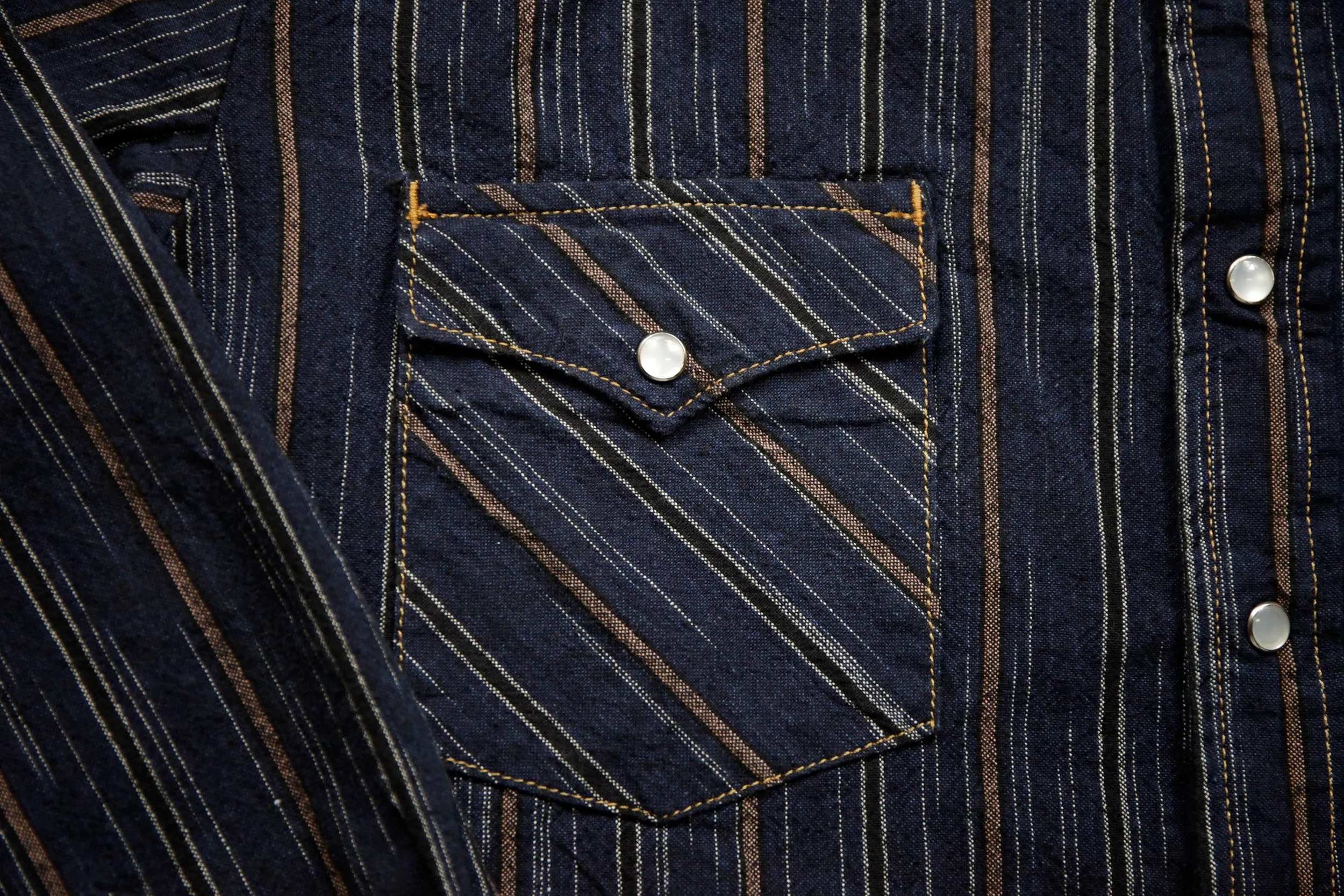 Relaxed fit wear The Colt Hand loomed Western Shirt