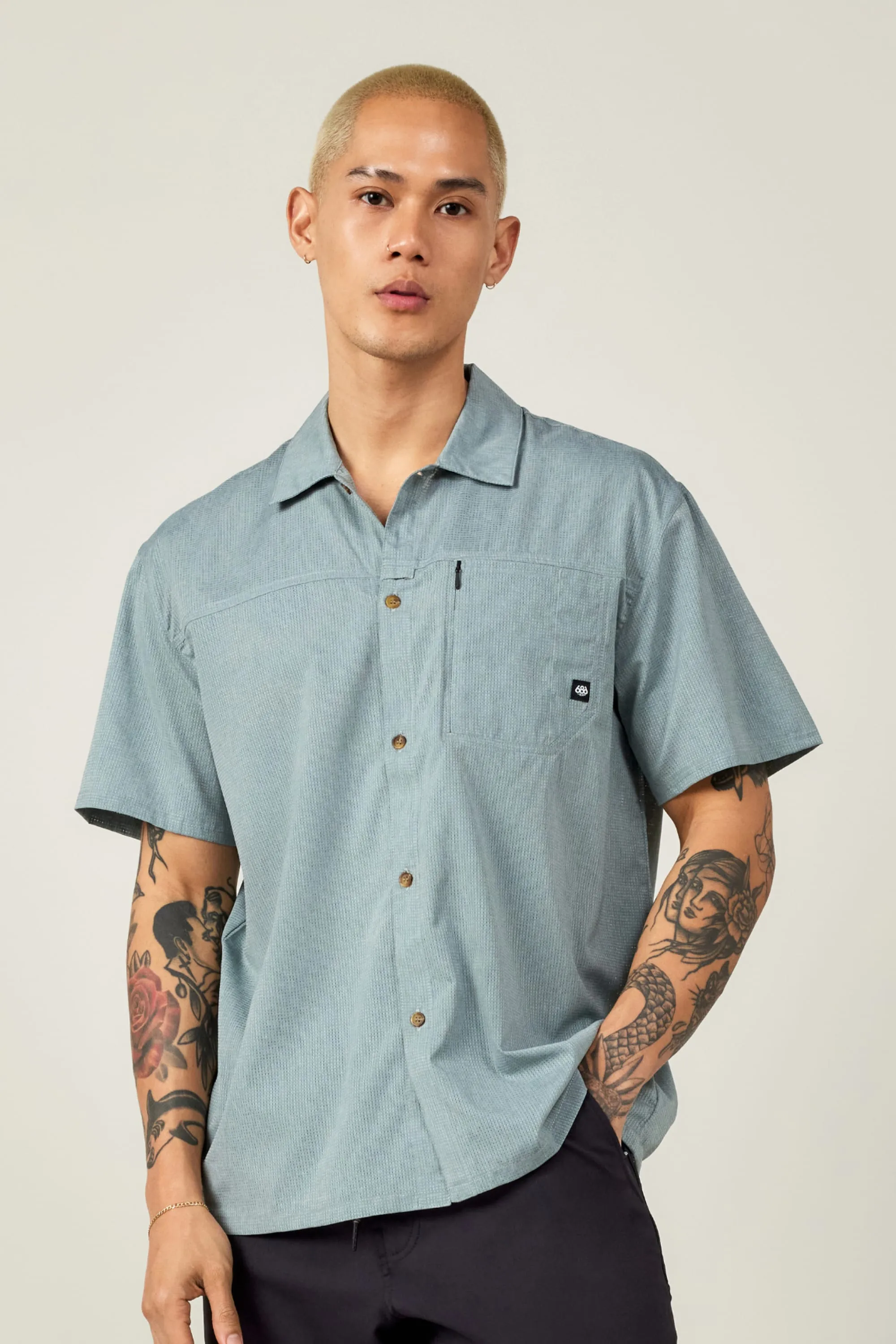 Ultimate Fit 686 Men's Canopy Perforated Button Up