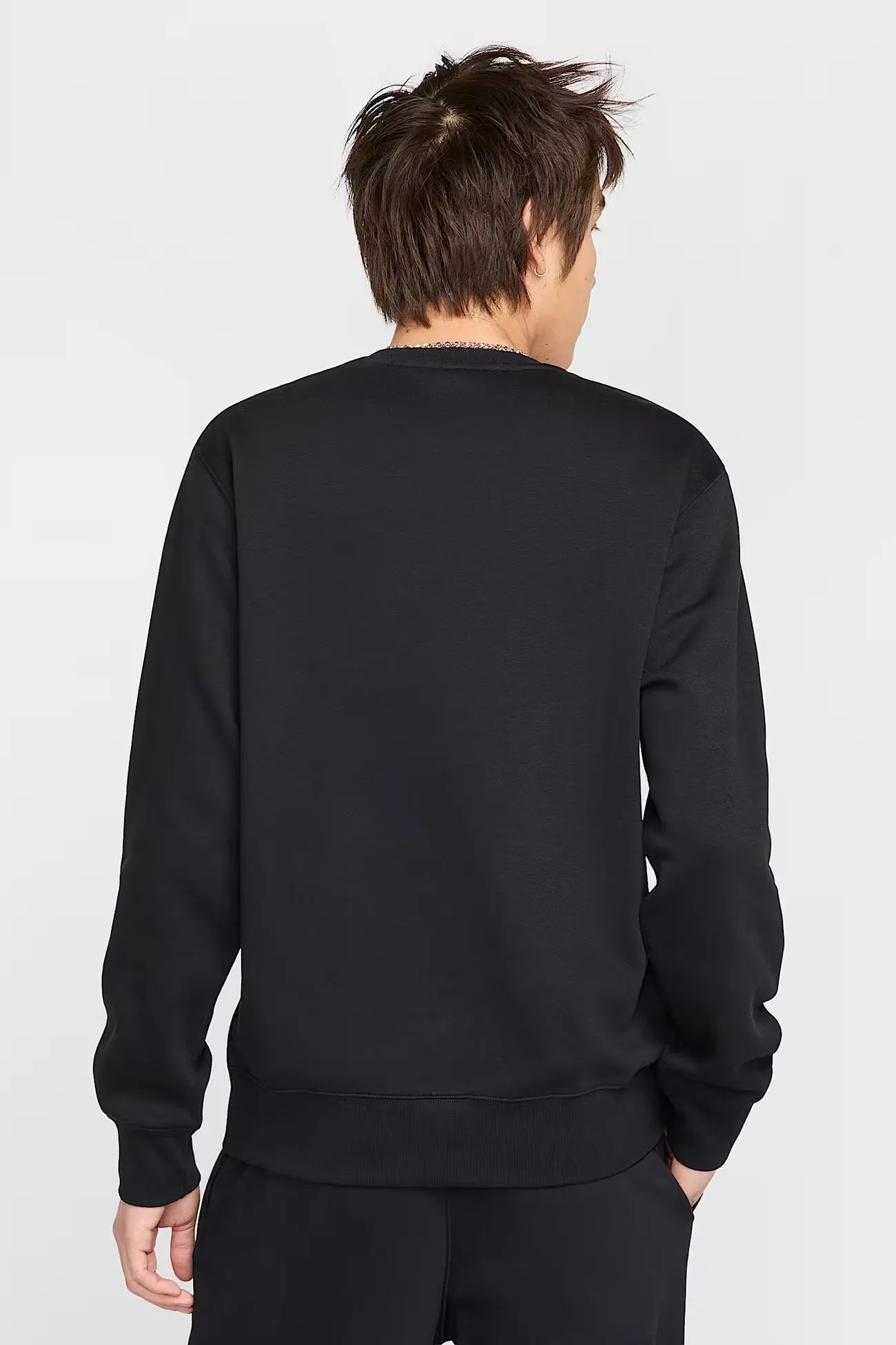 Minimal Fit Nike Club Fleece Crew Black White