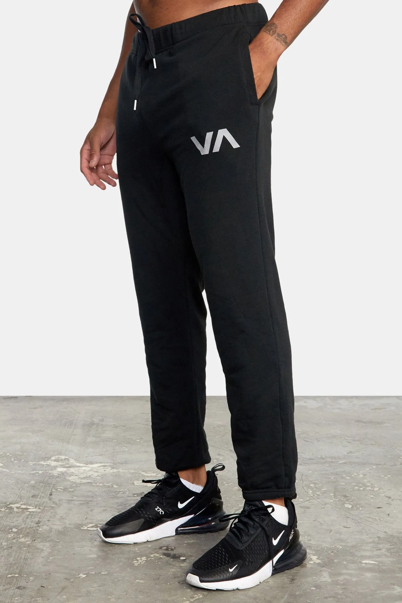 Seamless Technology Movement Ready Swift Sweatpant Black 2