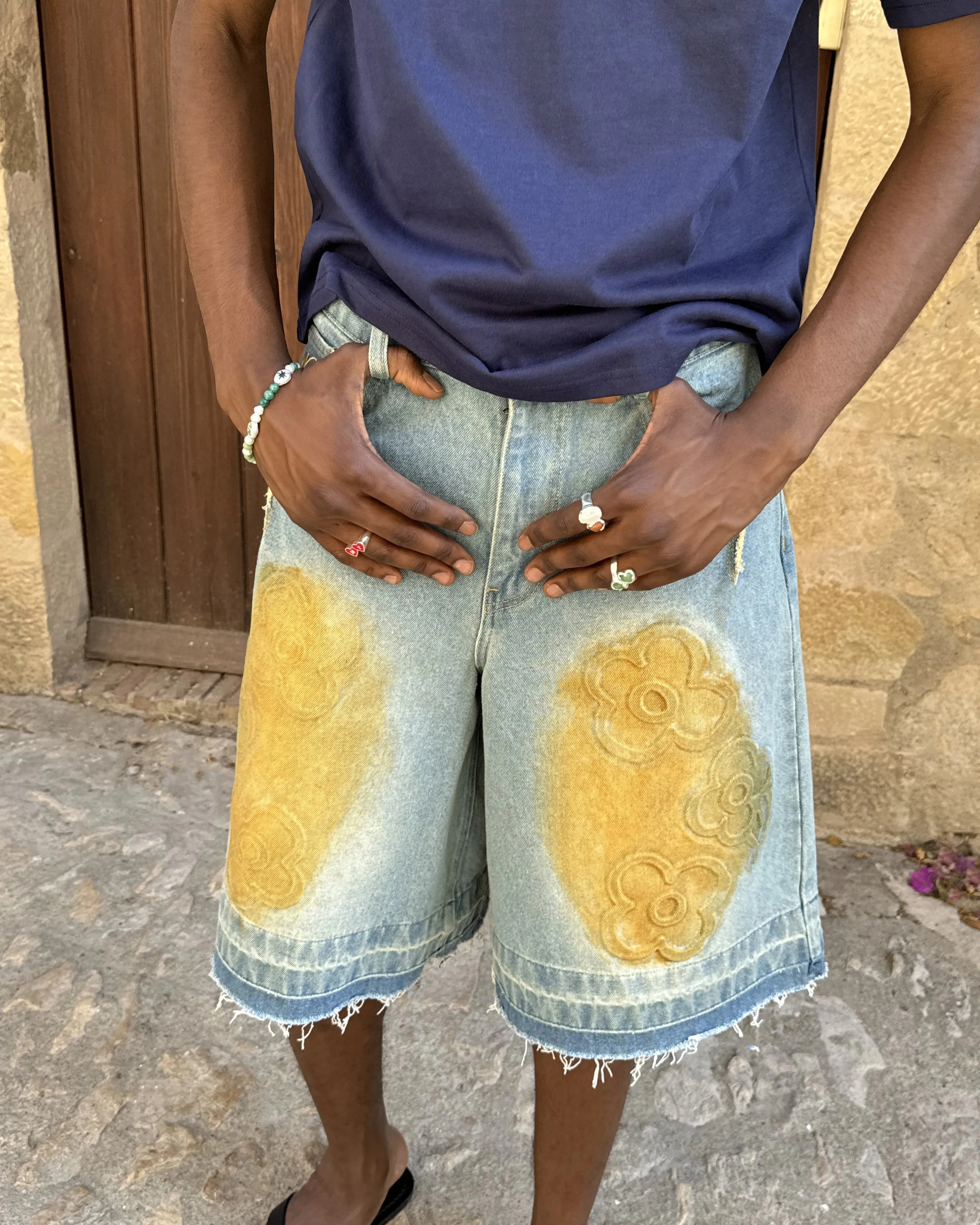 Old Baggy Denim Shorts Flower Evening Stroll Weekend Getaway