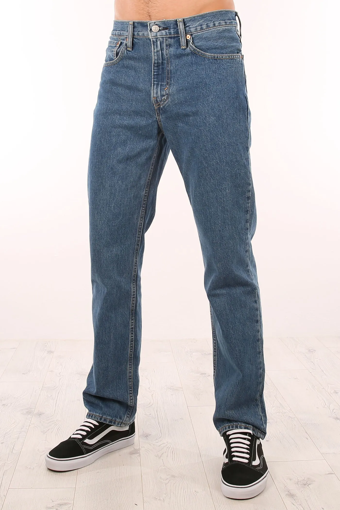 Essential Look Work Friendly 516 Straight Jean Stonewash