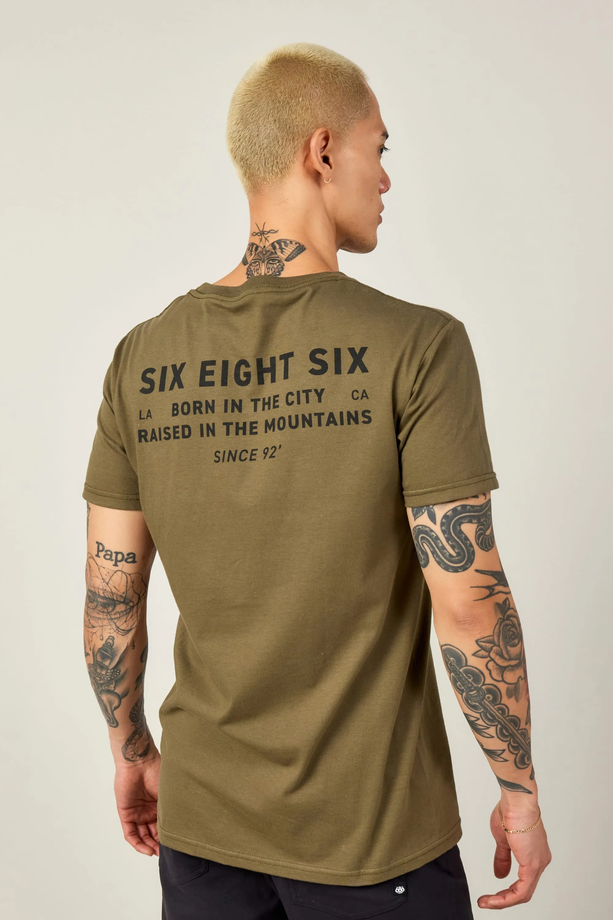 Cozy and Soft 686 Men's Unwind Short Sleeve Tee