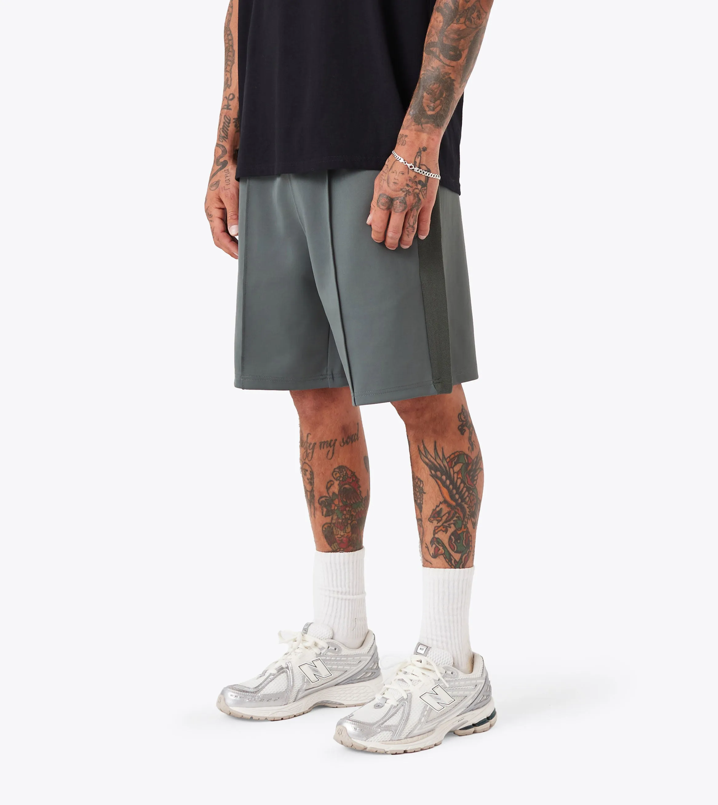 ZR Football Short Olive Free Movement