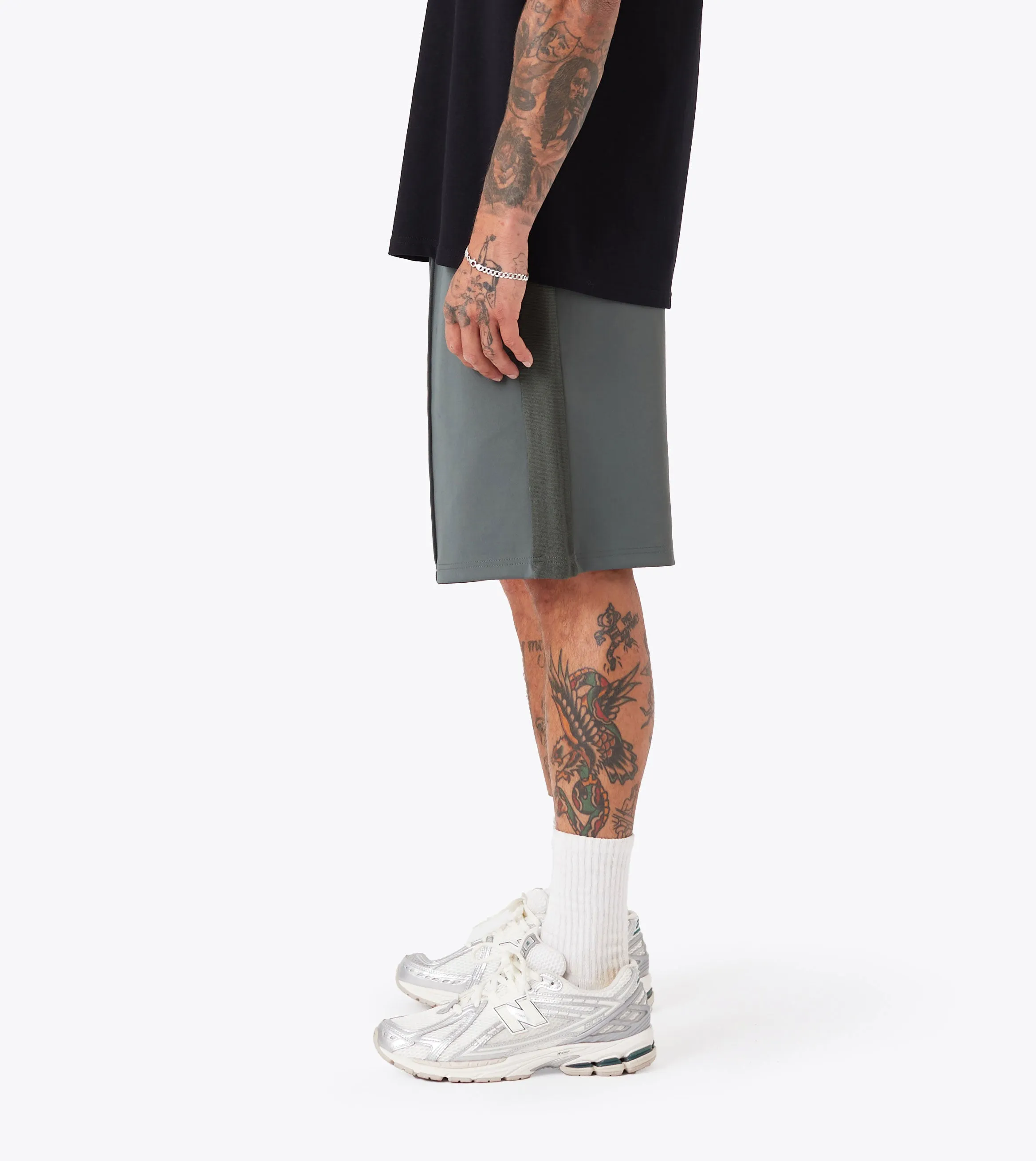 ZR Football Short Olive TaglessLabeling