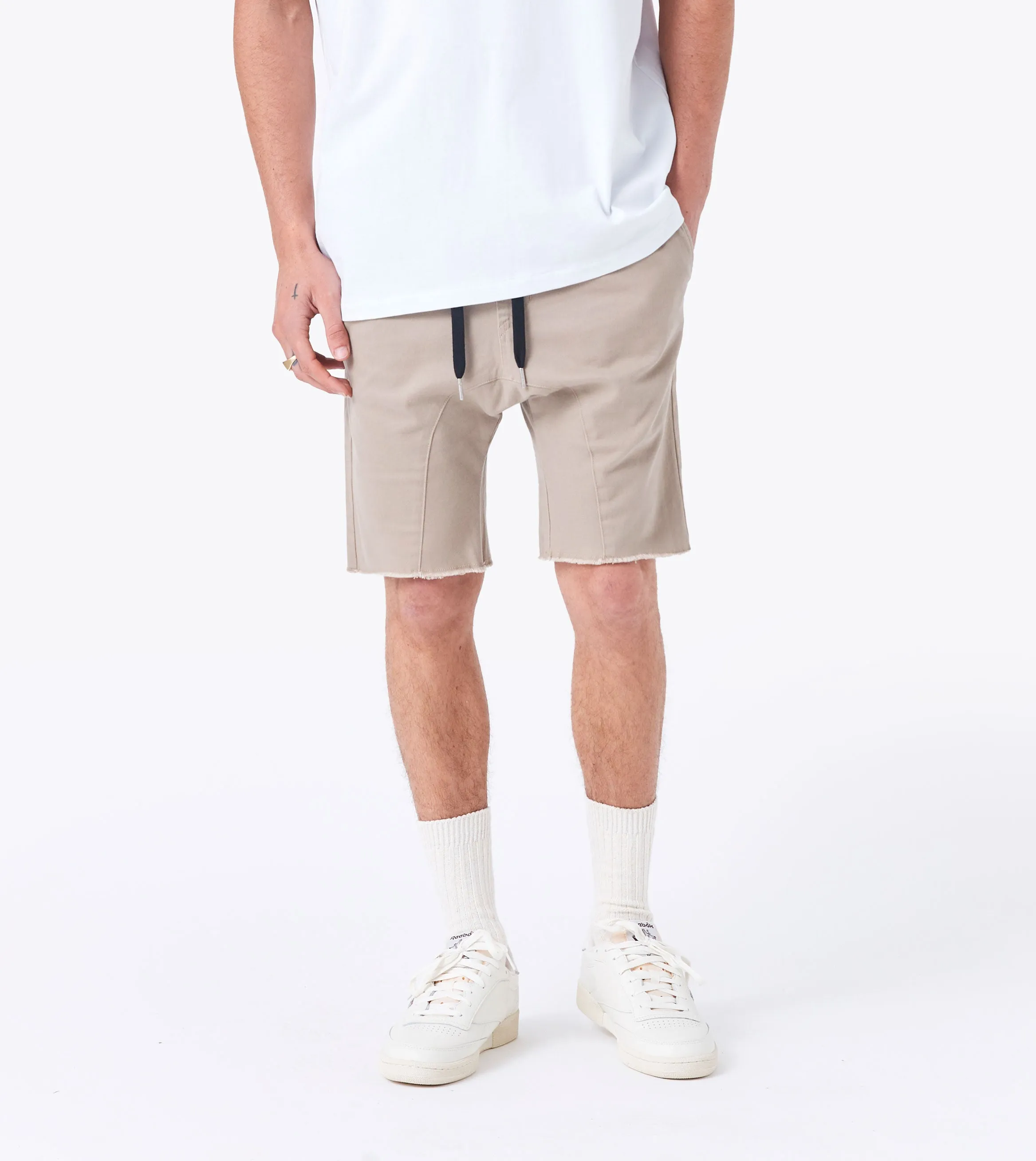 Cap No Slip Waistband Sureshot Short Sandstone