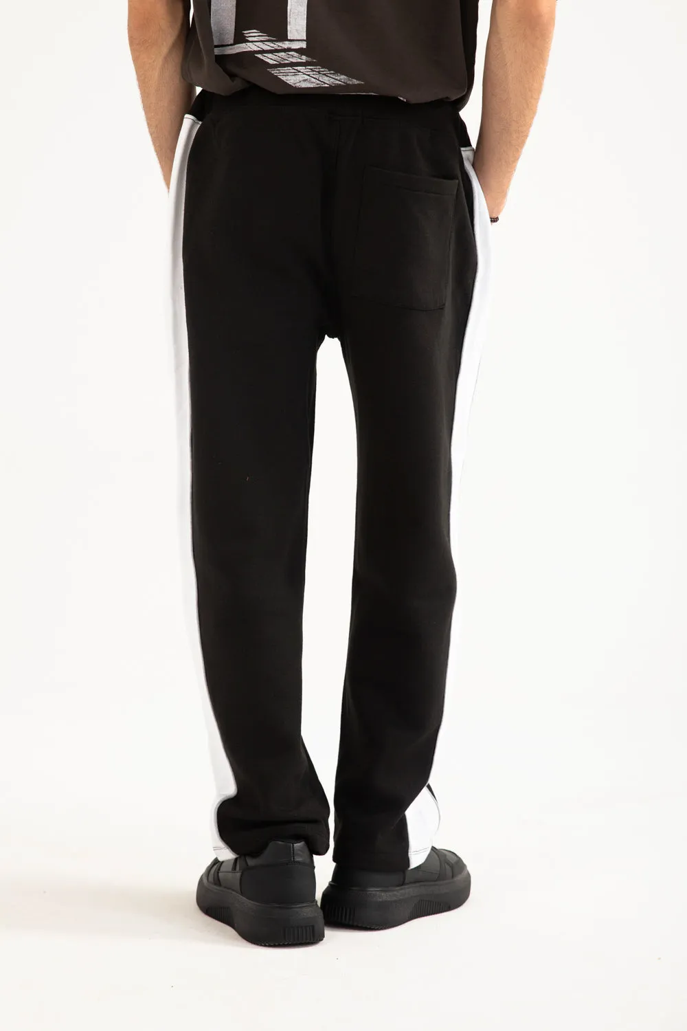 Fashionable Cut Lightweight Design BAGGY FIT TROUSER