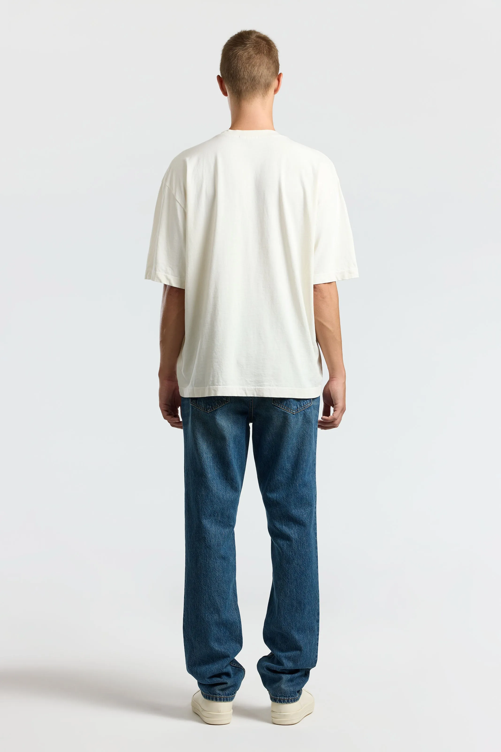 Minimal Style Trend Cozy Comfort Look Bowie Tee