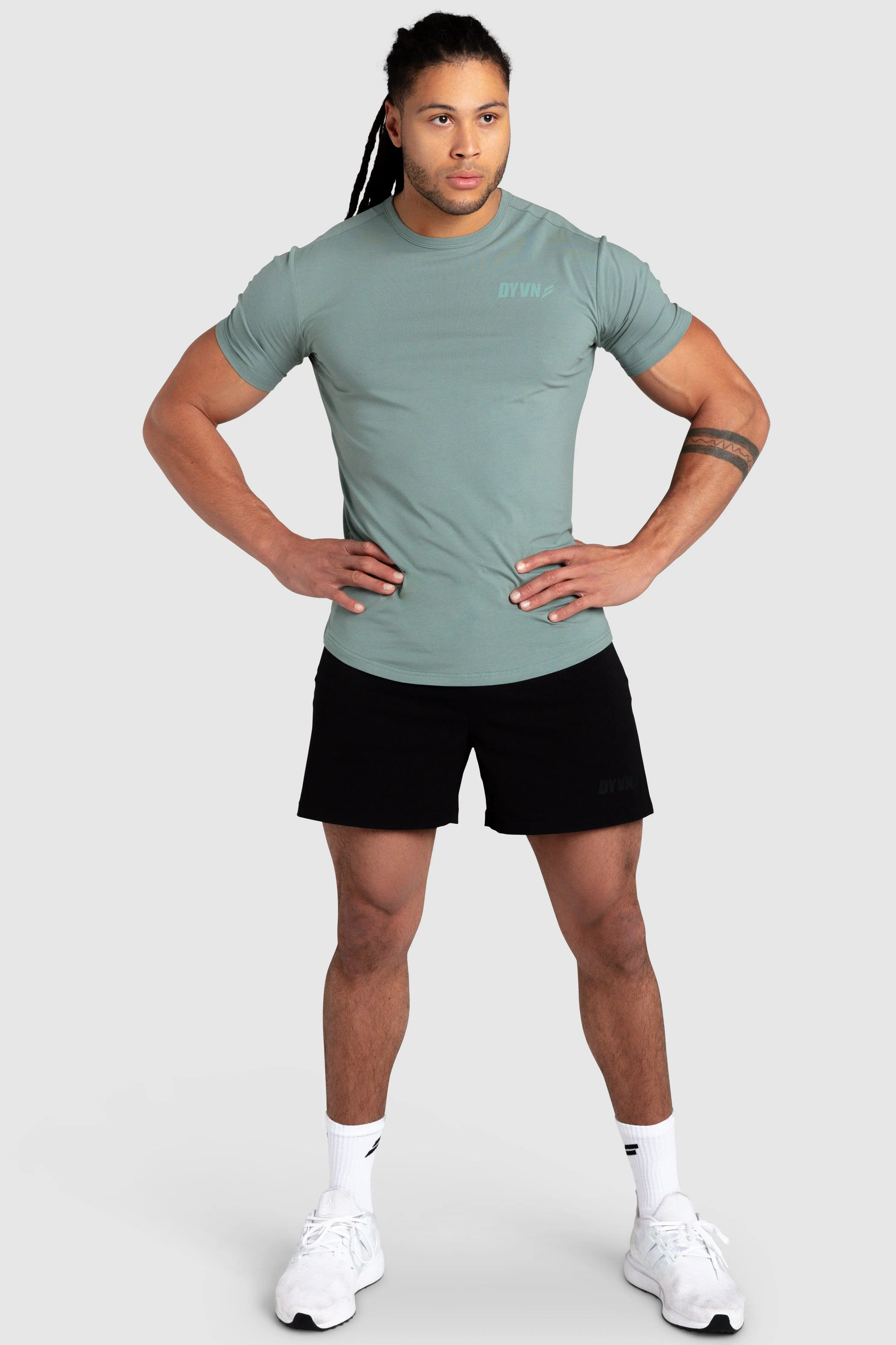 Cozy Design DYVN Drop Tee 'Minimal' - Sage