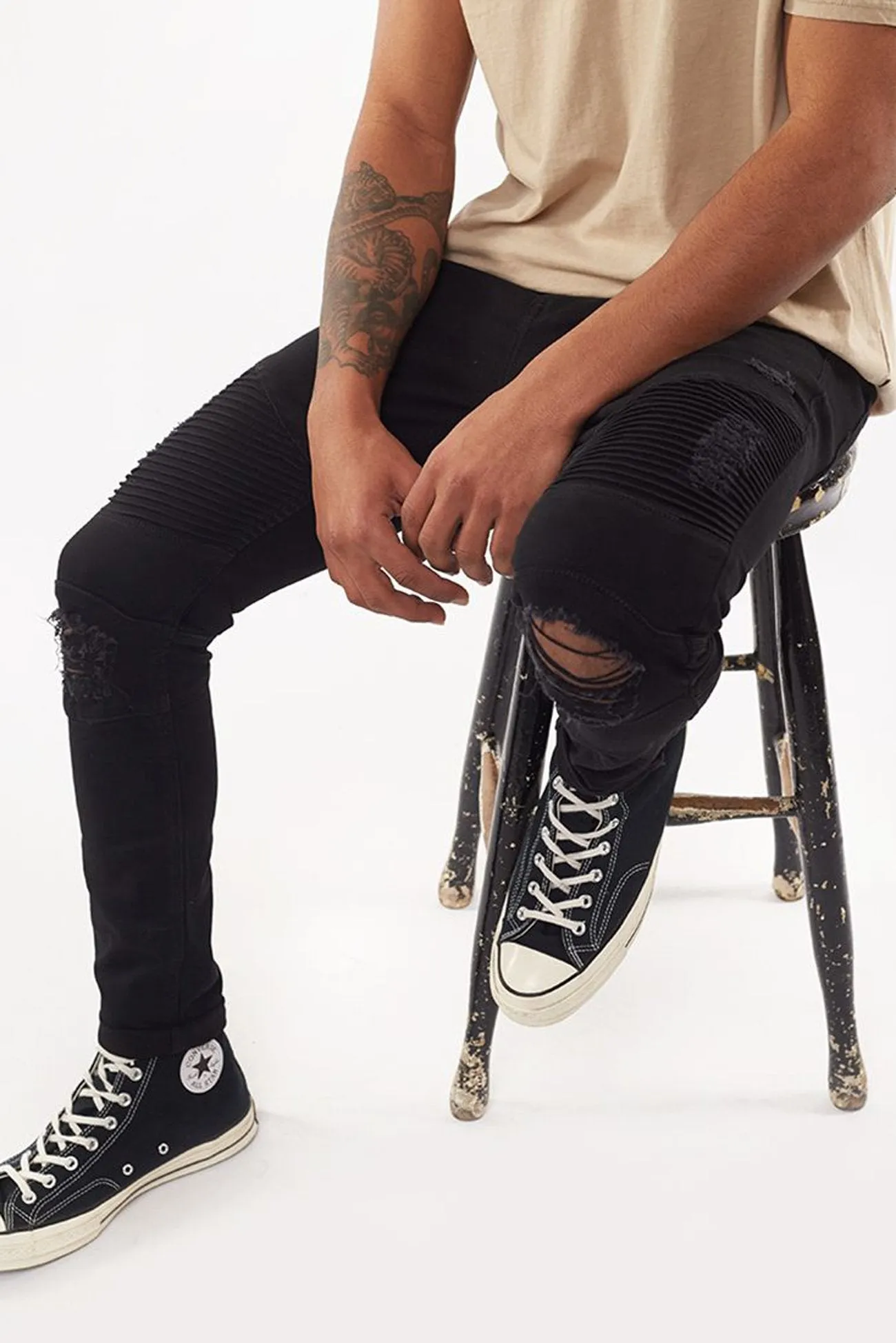 Closet Must Neutral Casual Streetwear Fan Strung Out Moto Jean Black