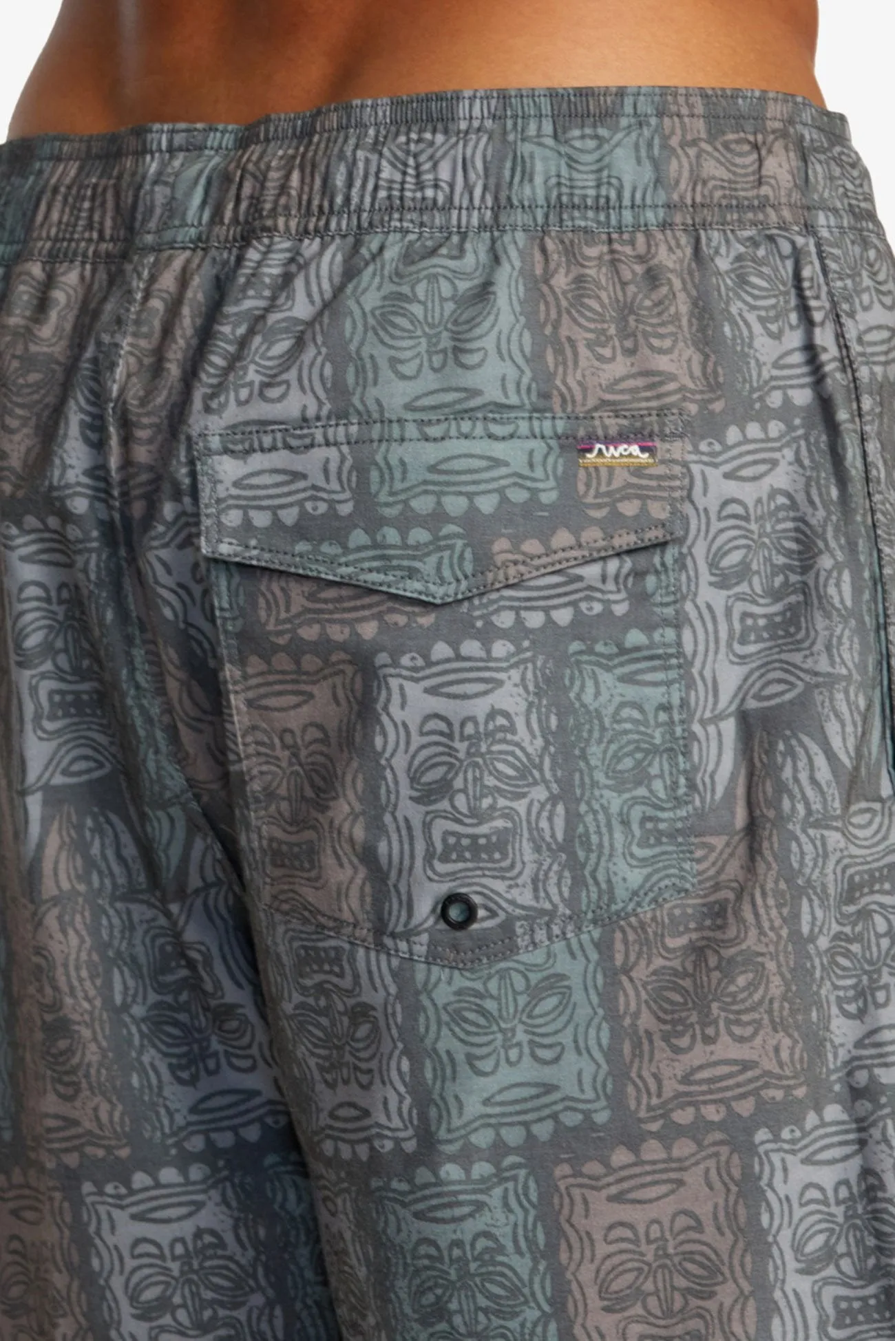 Low Profile Waistband Oblow Tapa Elastic Short Black