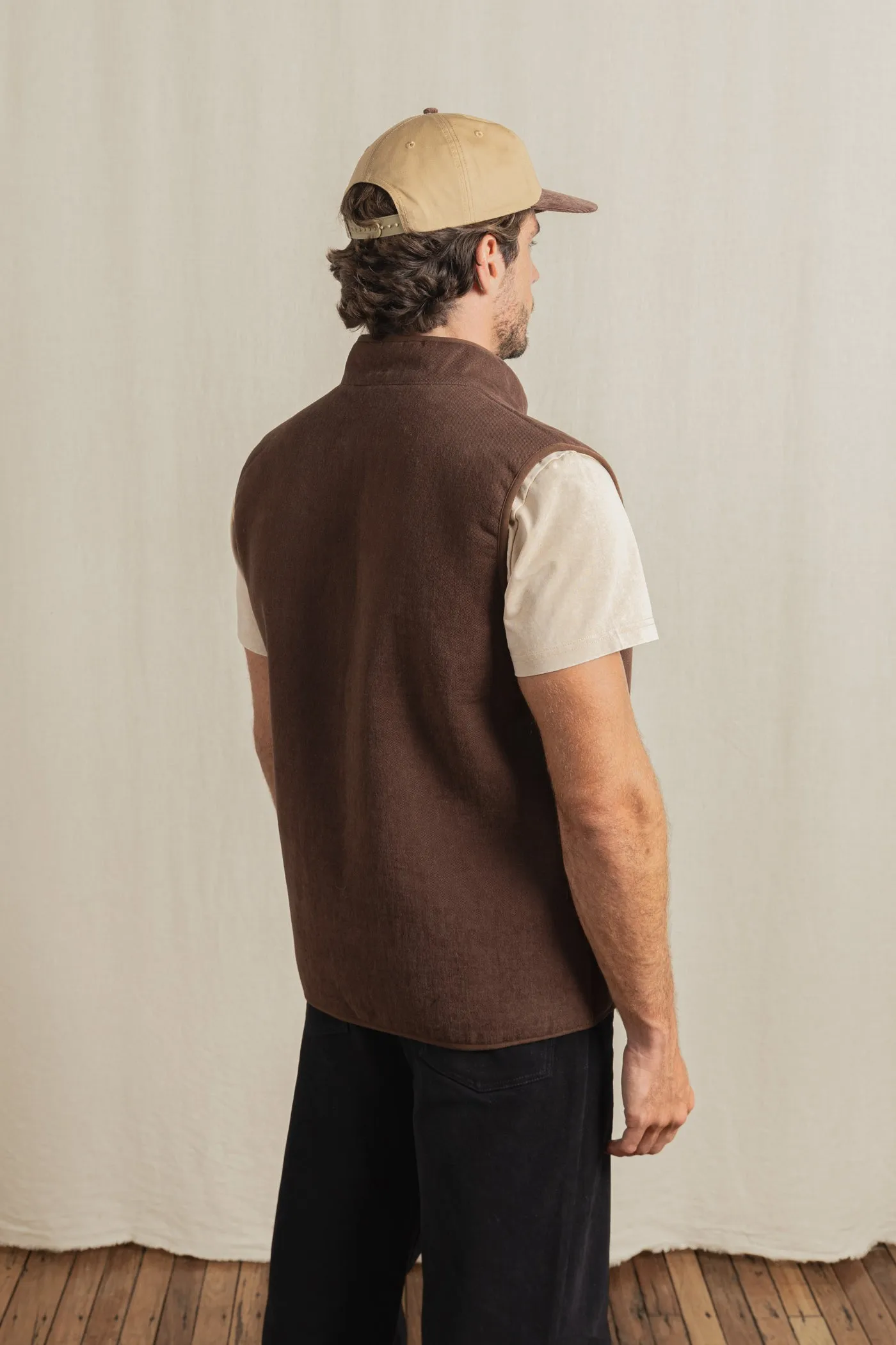 Essential Canvas Vest Tobacco understated look City Commuter