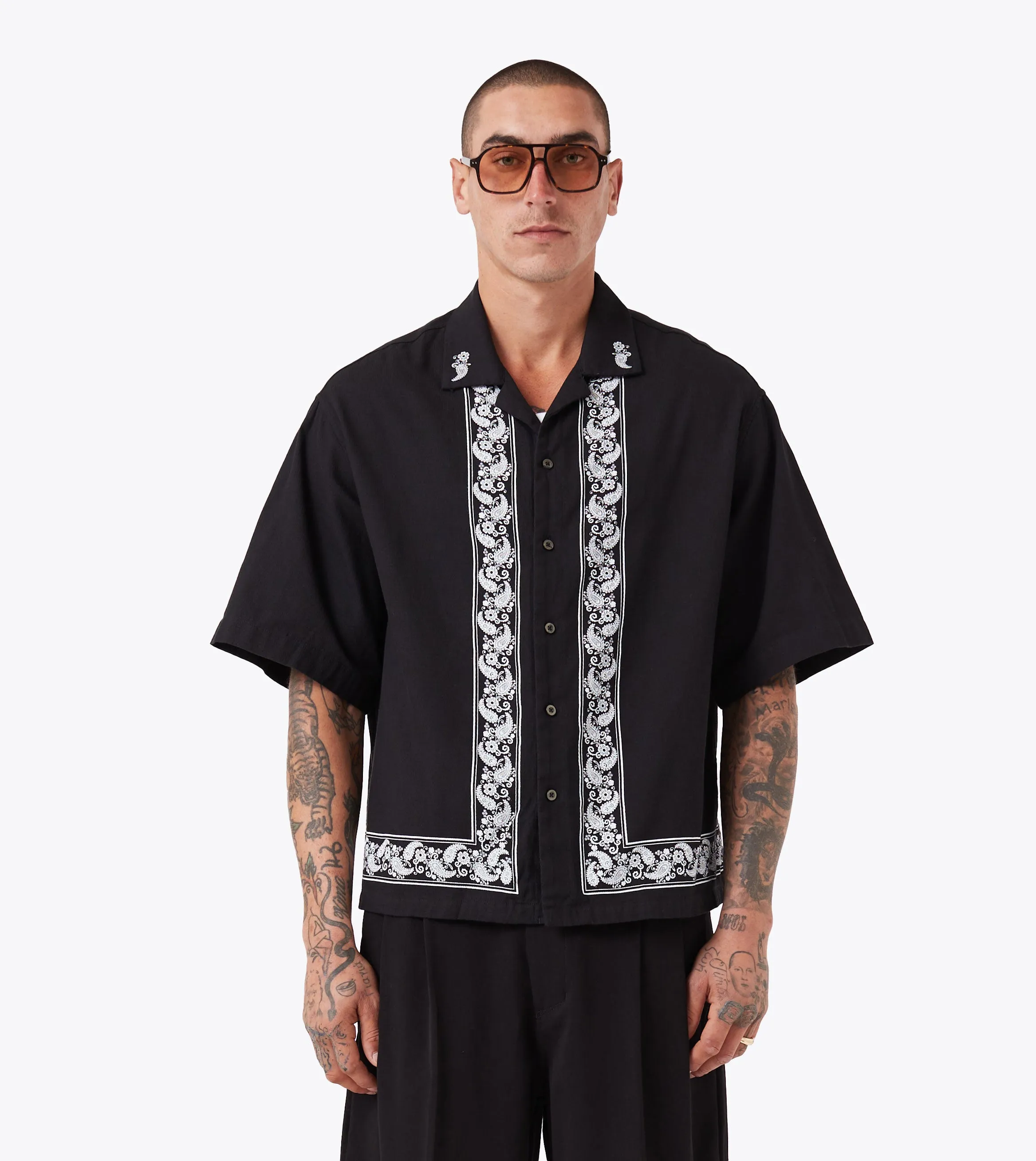 AntiStatic Material Simple Wear Paisley Channel SS Shirt Black