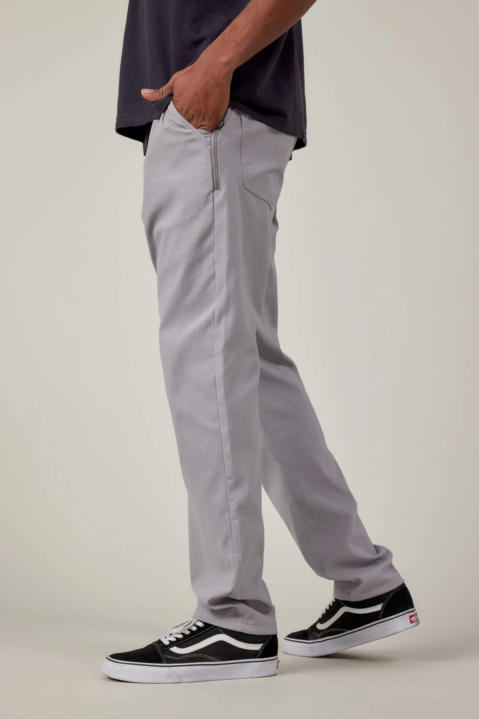 Trendy Look 686 Men's Everywhere Ripstop Pant - Slim Fit