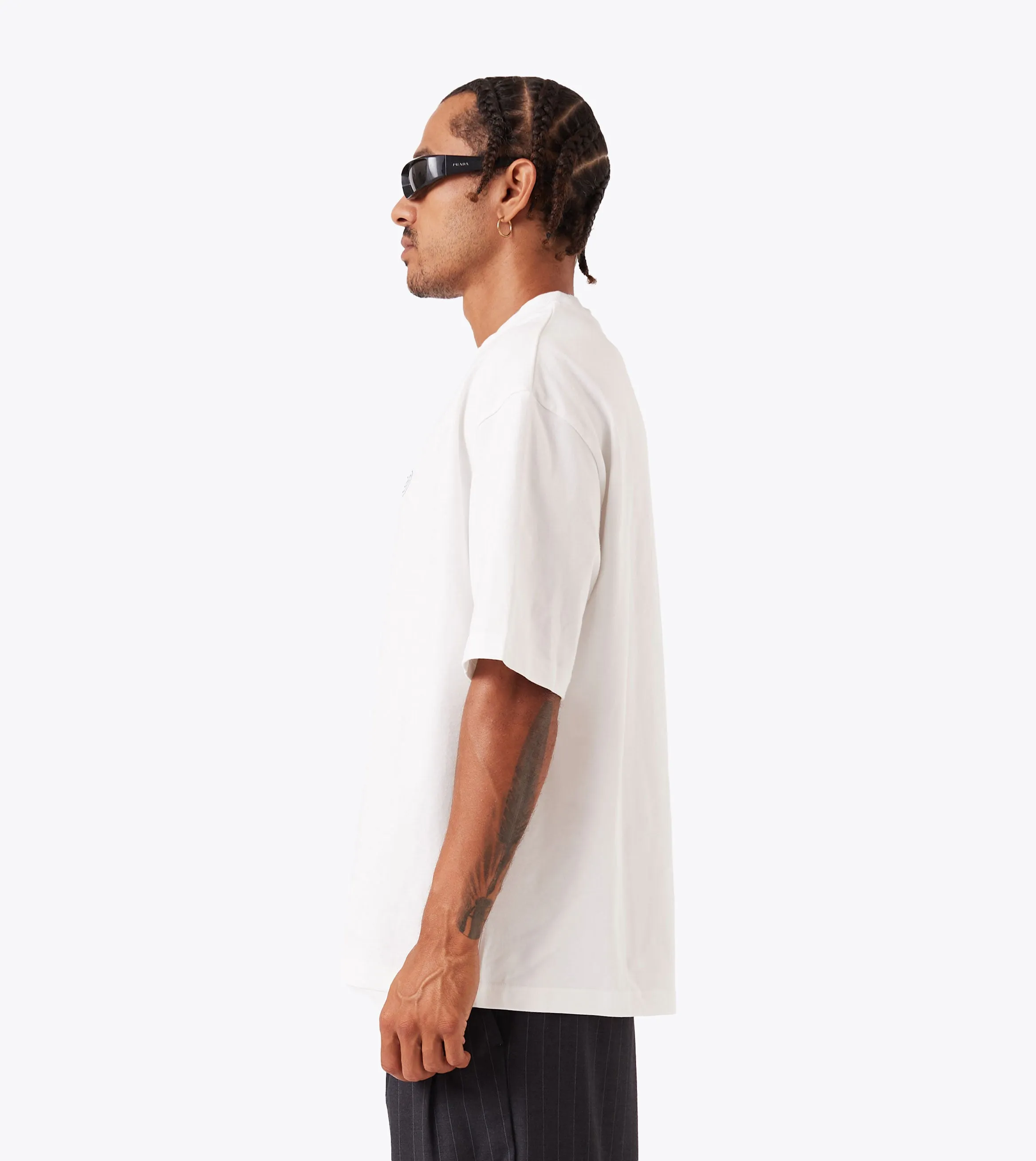 Throne Flow Tee Vintage White Active Trend Look High Density Fabric