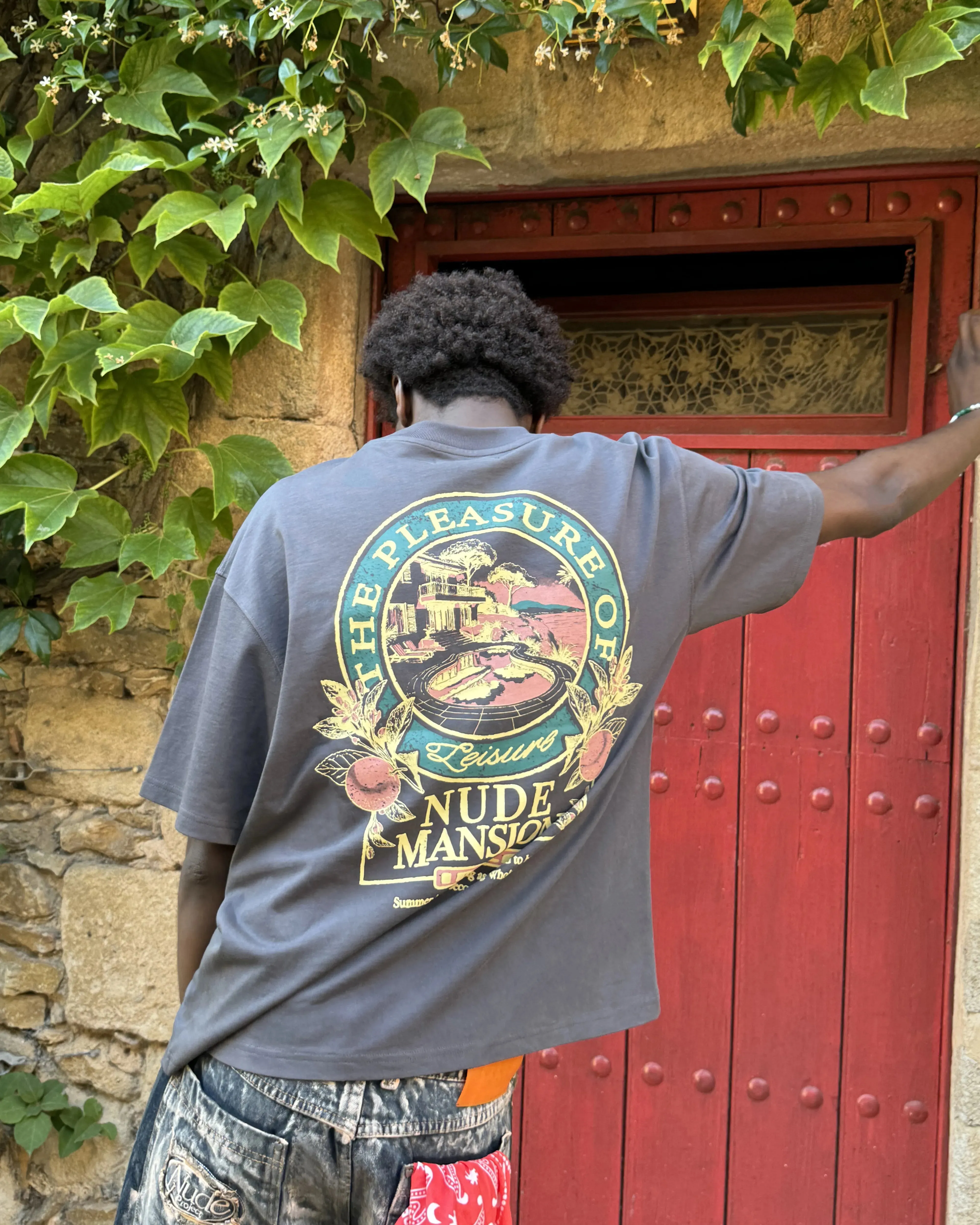 Stone Wash Process Slim Fit Cut Mansion Tee Ash