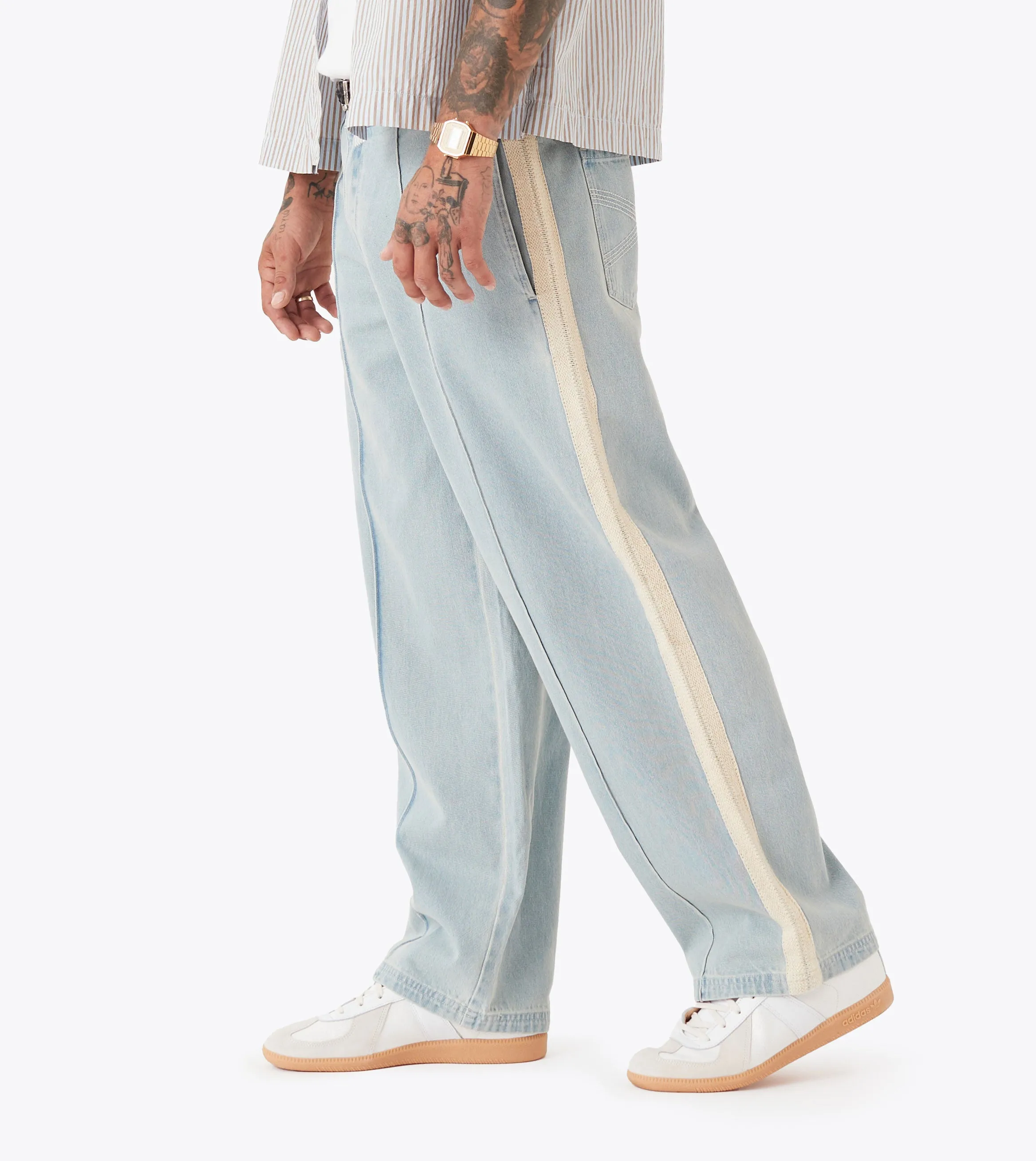 NonRestrictiveCut Sleek Waist Stitched Pintuck Denim Pant LT Blue