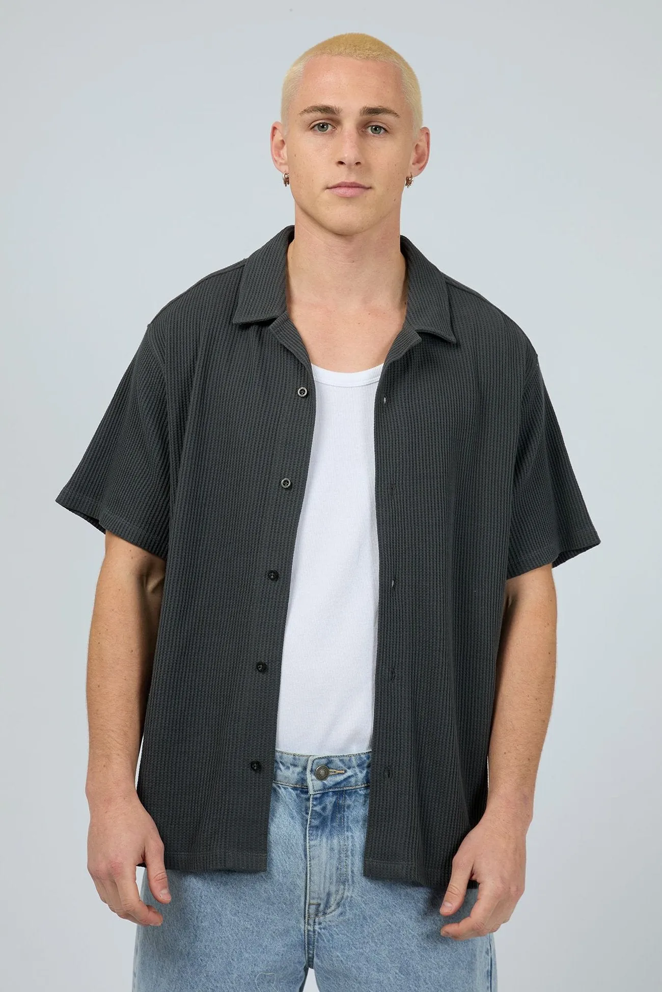 Session Waffle Short Sleeve Shirt Charcoal Relaxed Waist Chill Design
