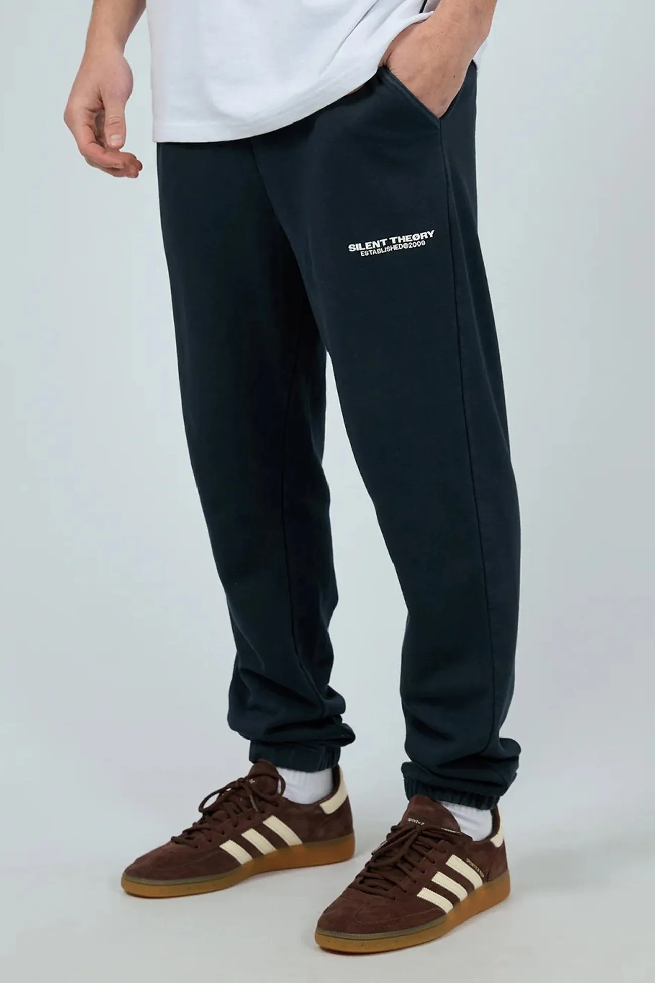 All Season Essential Theory Track Pant Navy