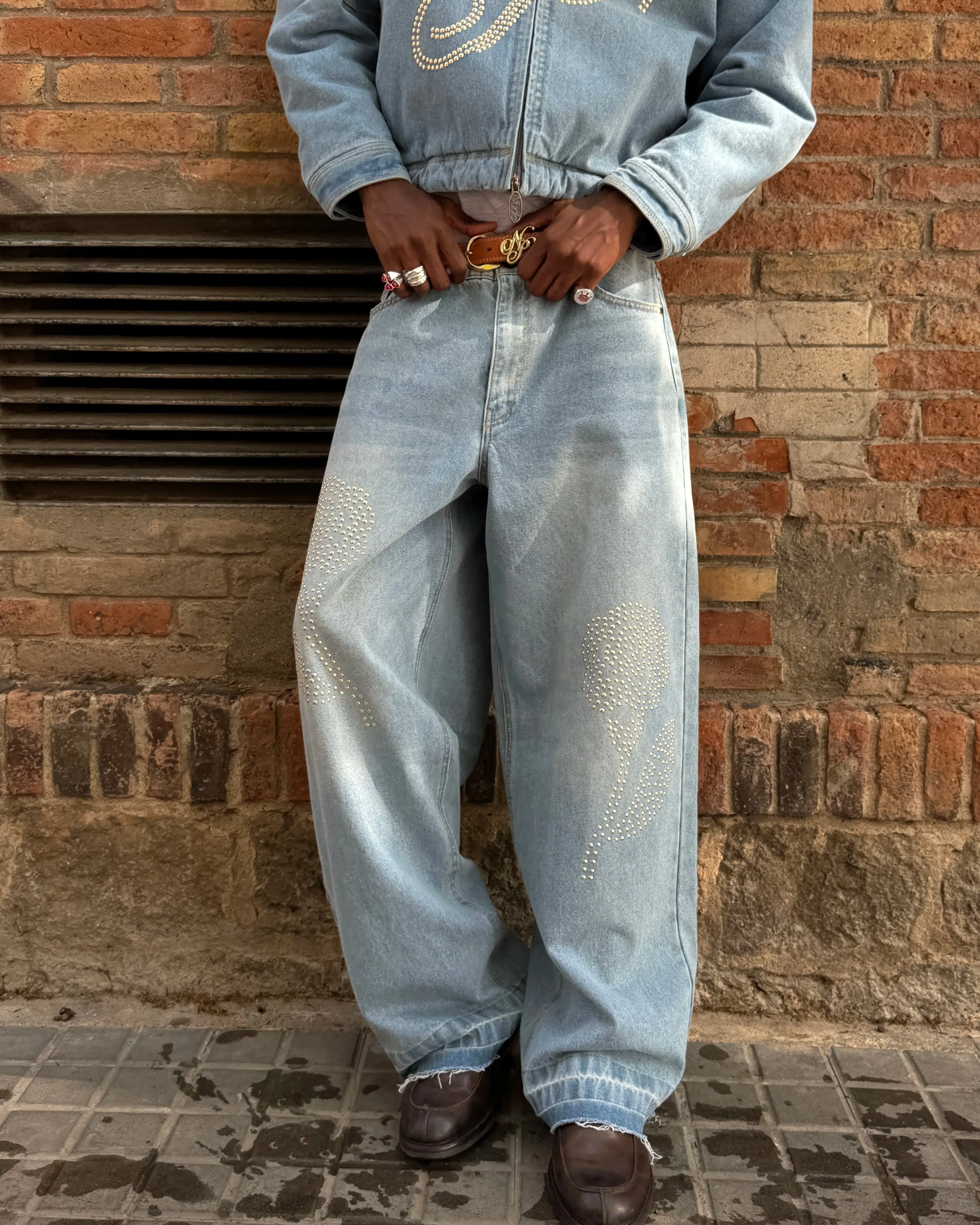 Old Baggy Denim Fantasy Jewel Flowers Reliable Choice Relaxed Mood