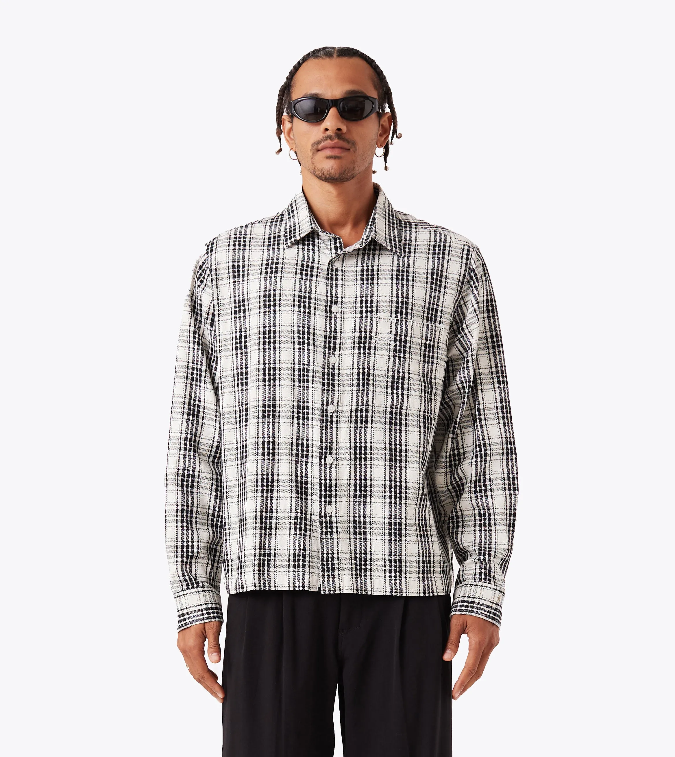 NonRestrictive Fit Cropped Stitched Plaid Shirt Vintage White/Black