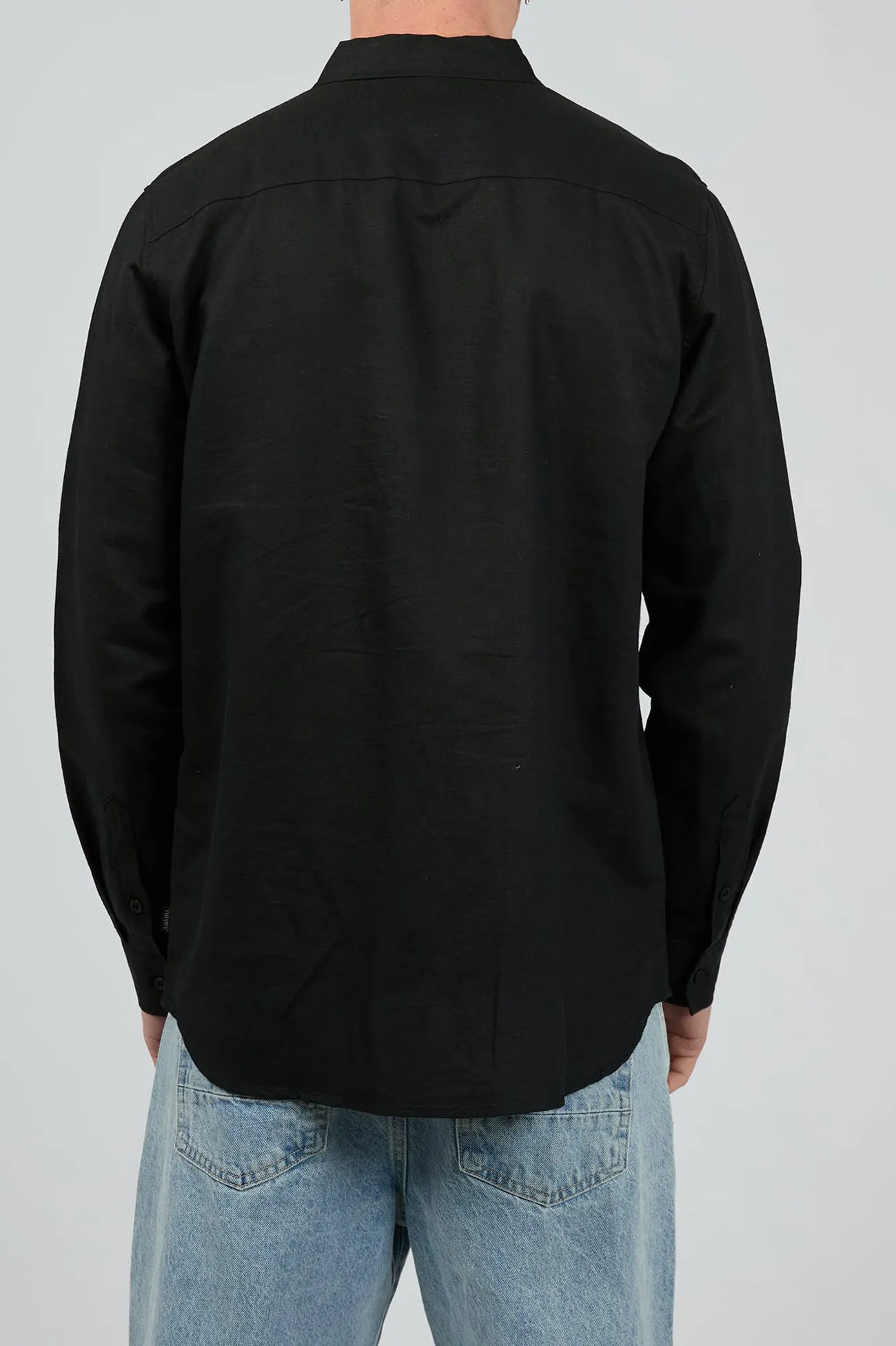 Linen Long Sleeve Shirt II Black skinny but not tight Sport Performance Design