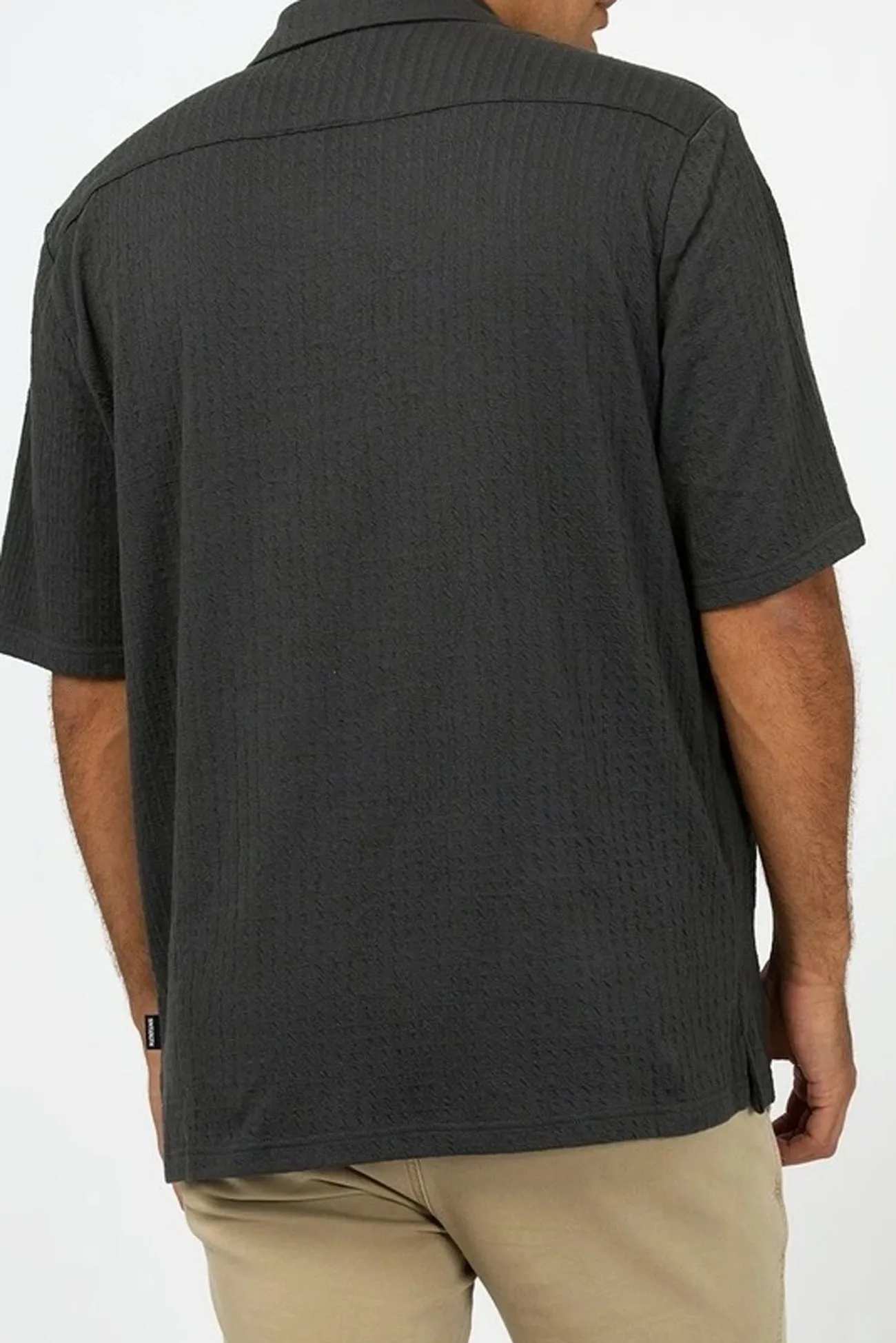 Liberate Short Sleeve Shirt Navy regular but not boring Fashionable Look