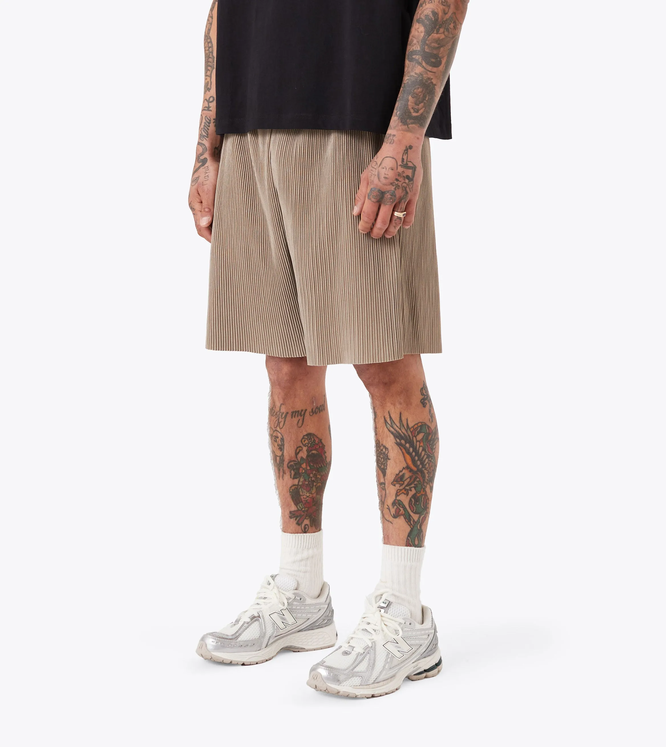 Pleated Short Khaki plain shorts Quick Dry Tech