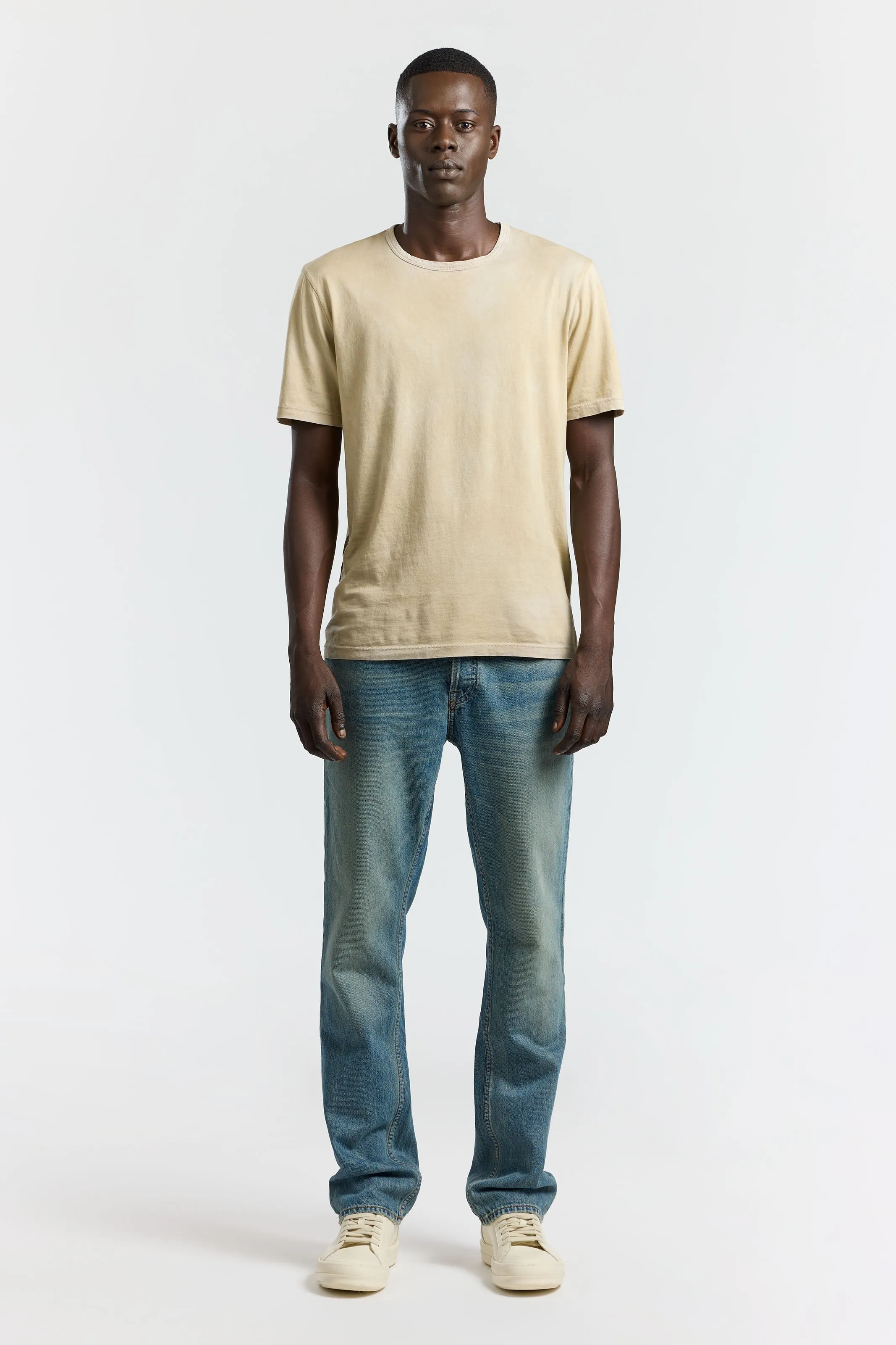 Casual and Soft Breathable Look Classic Crewneck Tee