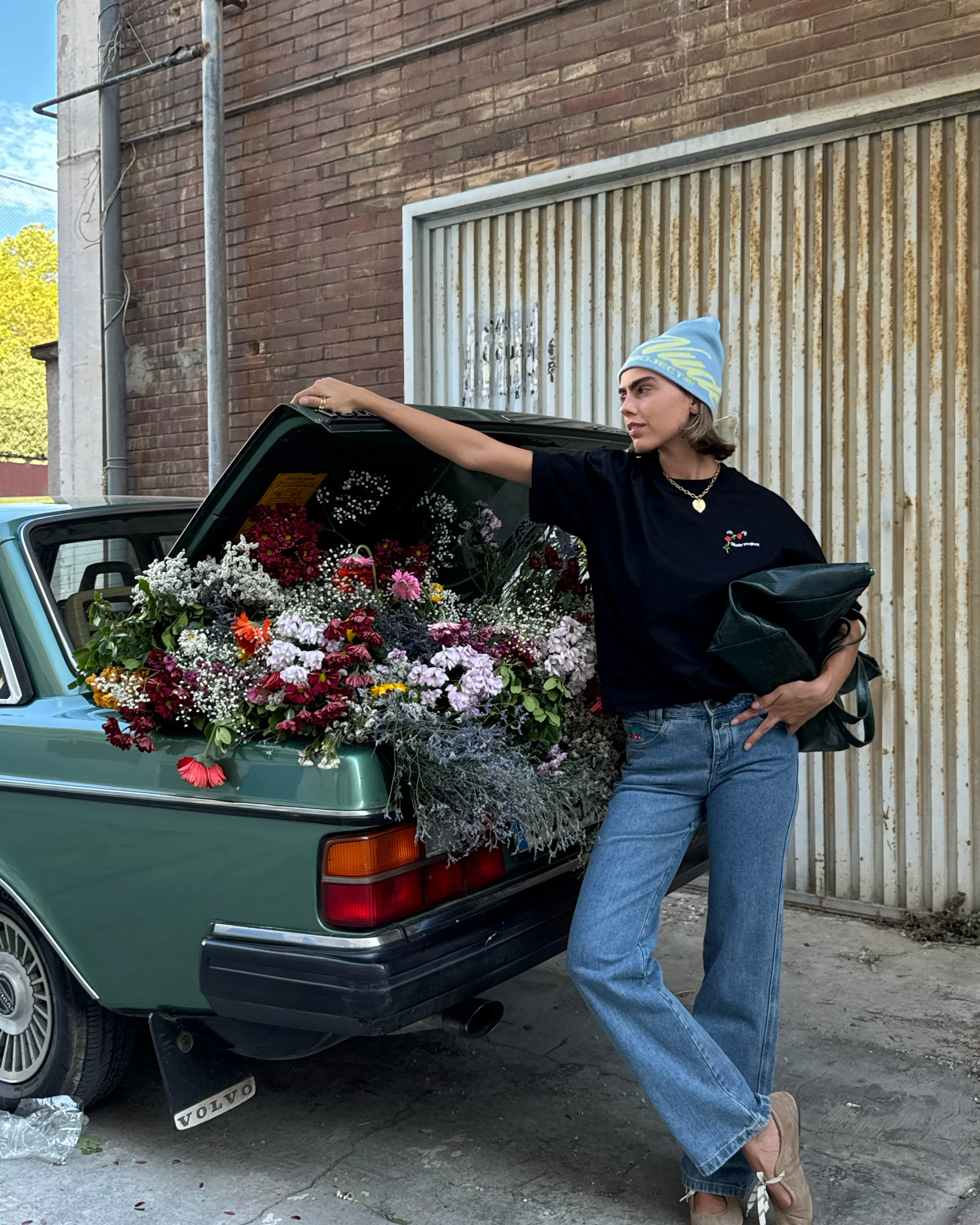 Buttery Soft Fabric Floreta Tee Black