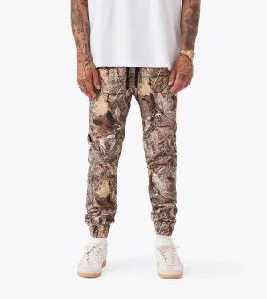 UltraSoftLining Weekend Ready Naturalist Terrain Sureshot Jogger Real Camo