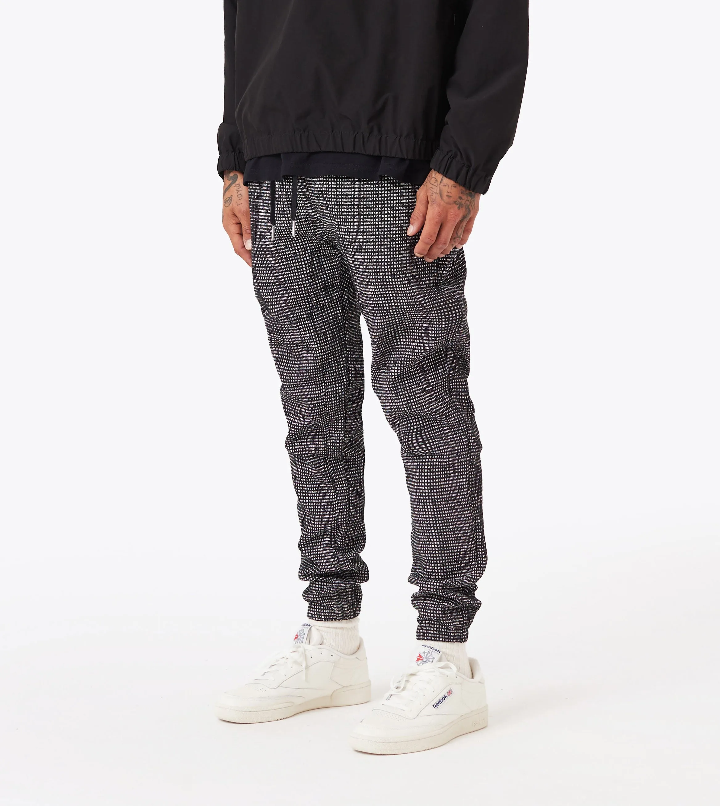 clean design Cuffed hem Sureshot Honeycomb Flight Jogger Black