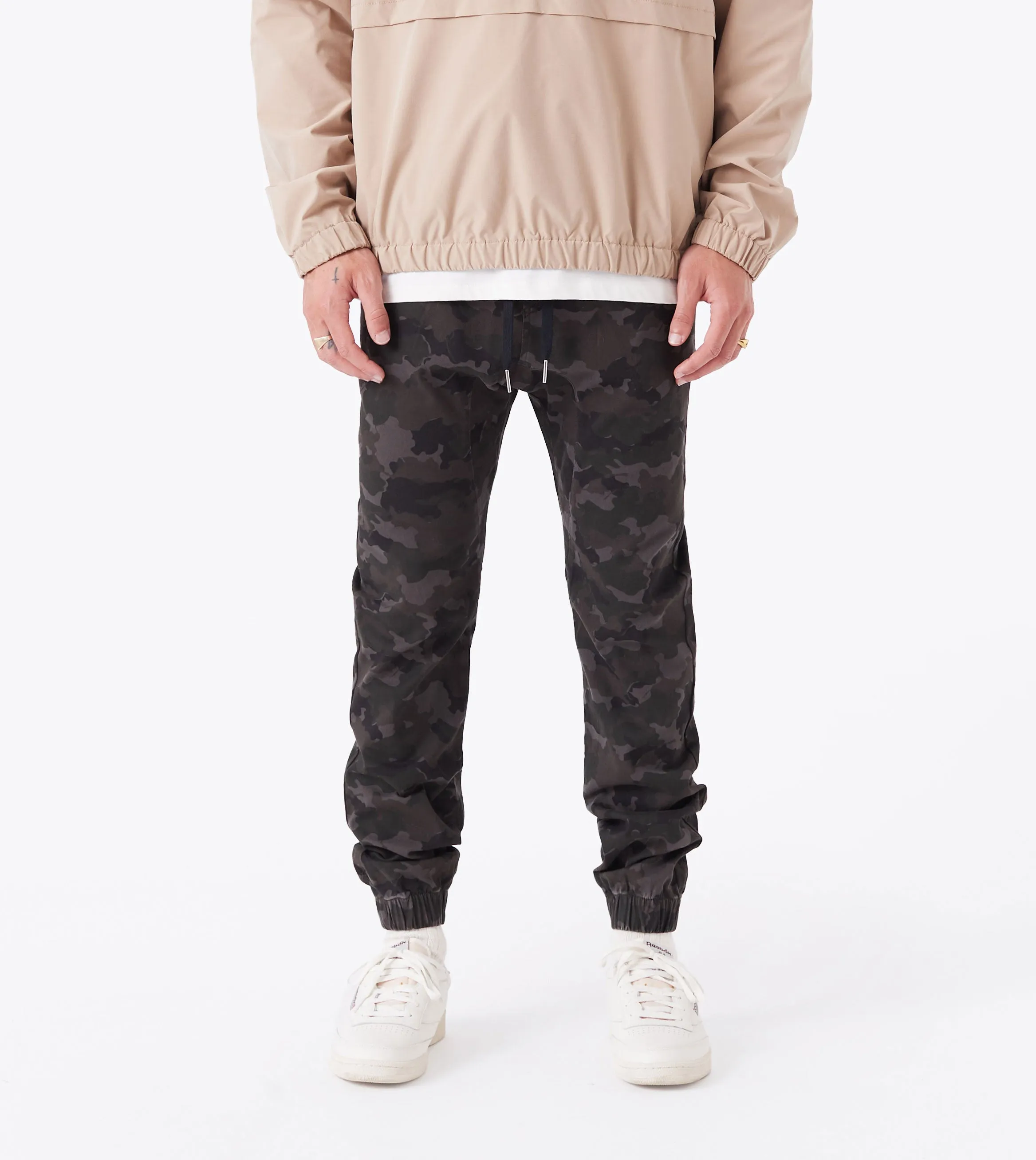 Feminine Cut Sureshot Jogger Dk Camo