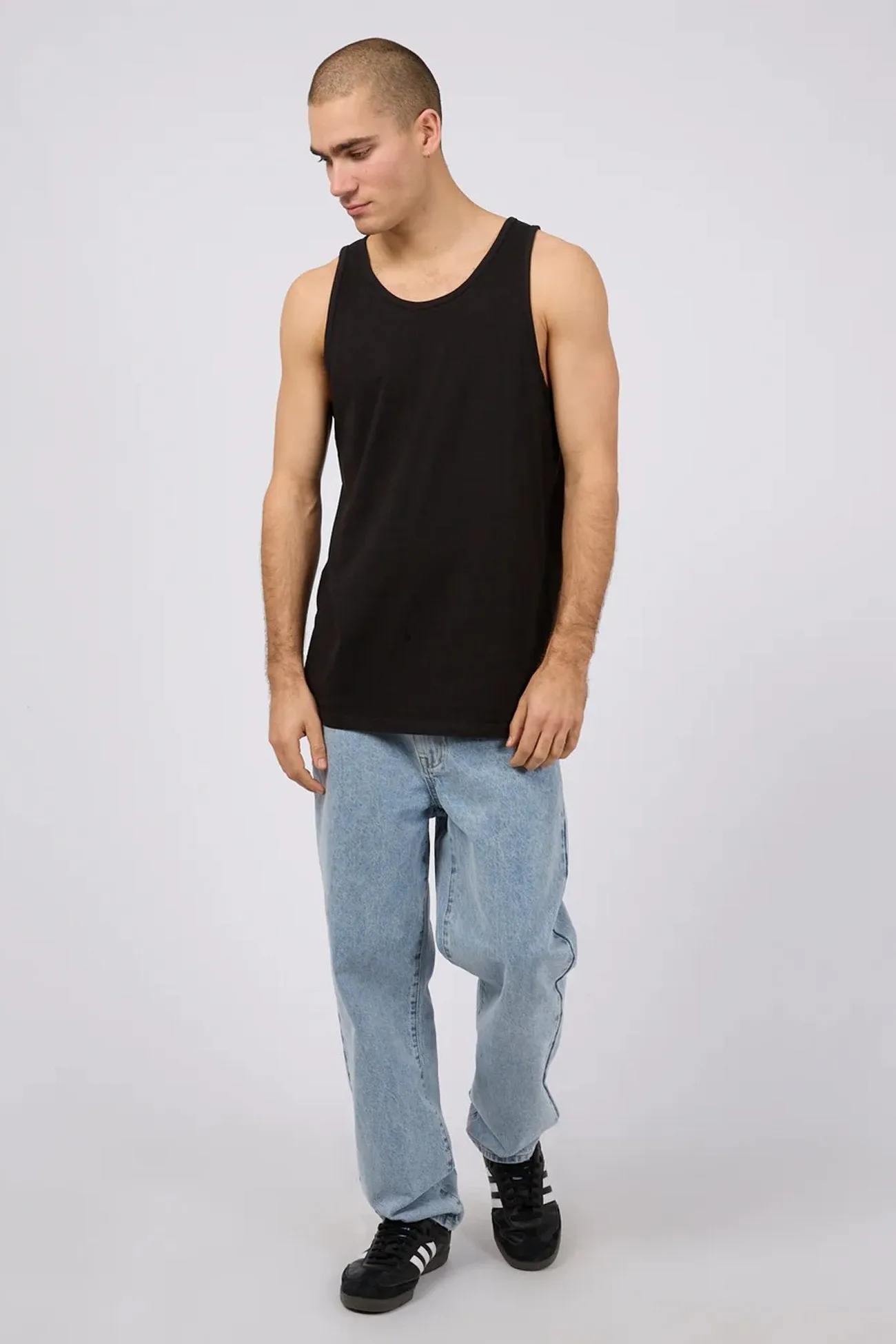 Classic Singlet Black Smart Design