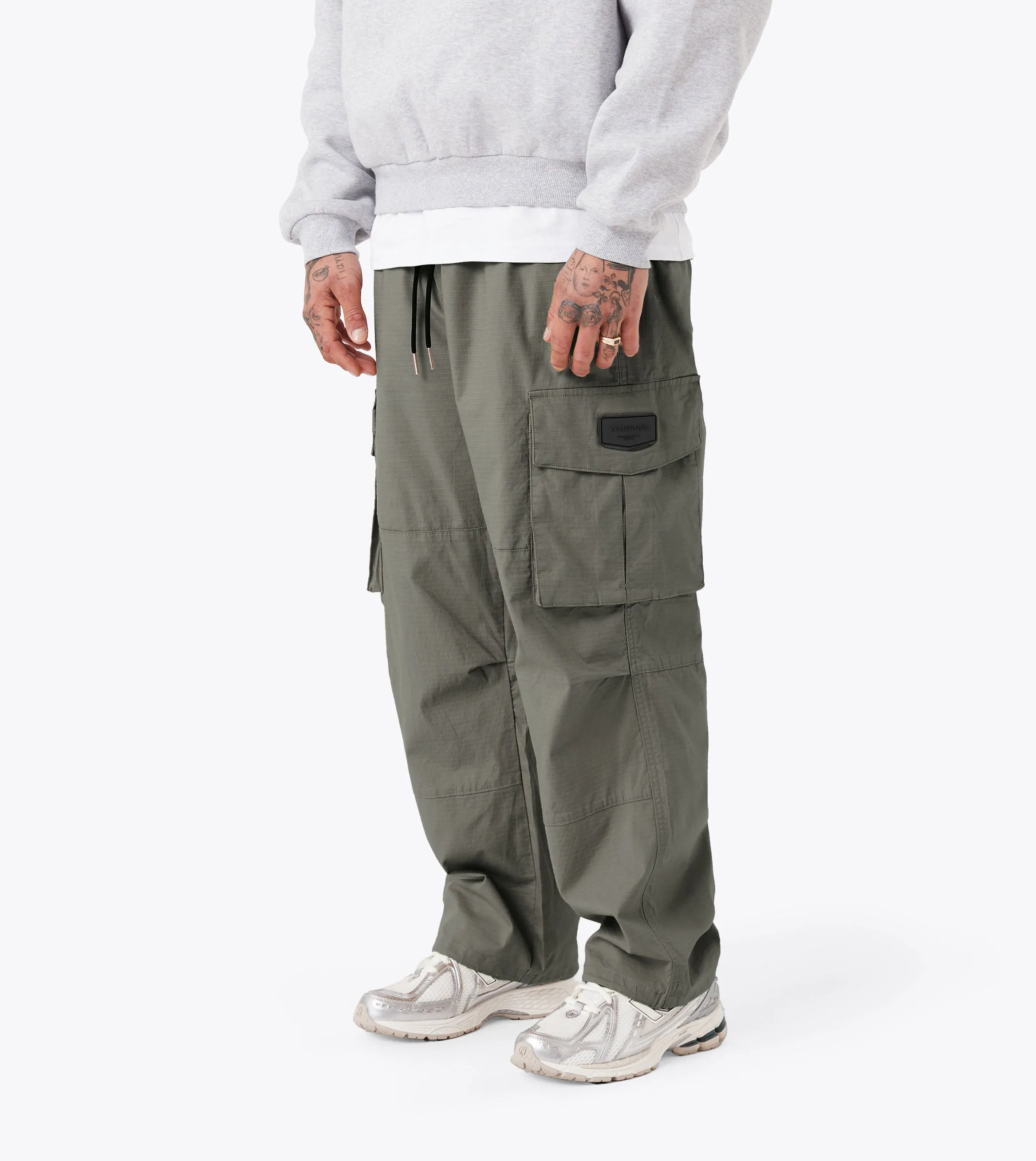 Parachute Pant Olive Basic Stretch Minimal Bulk