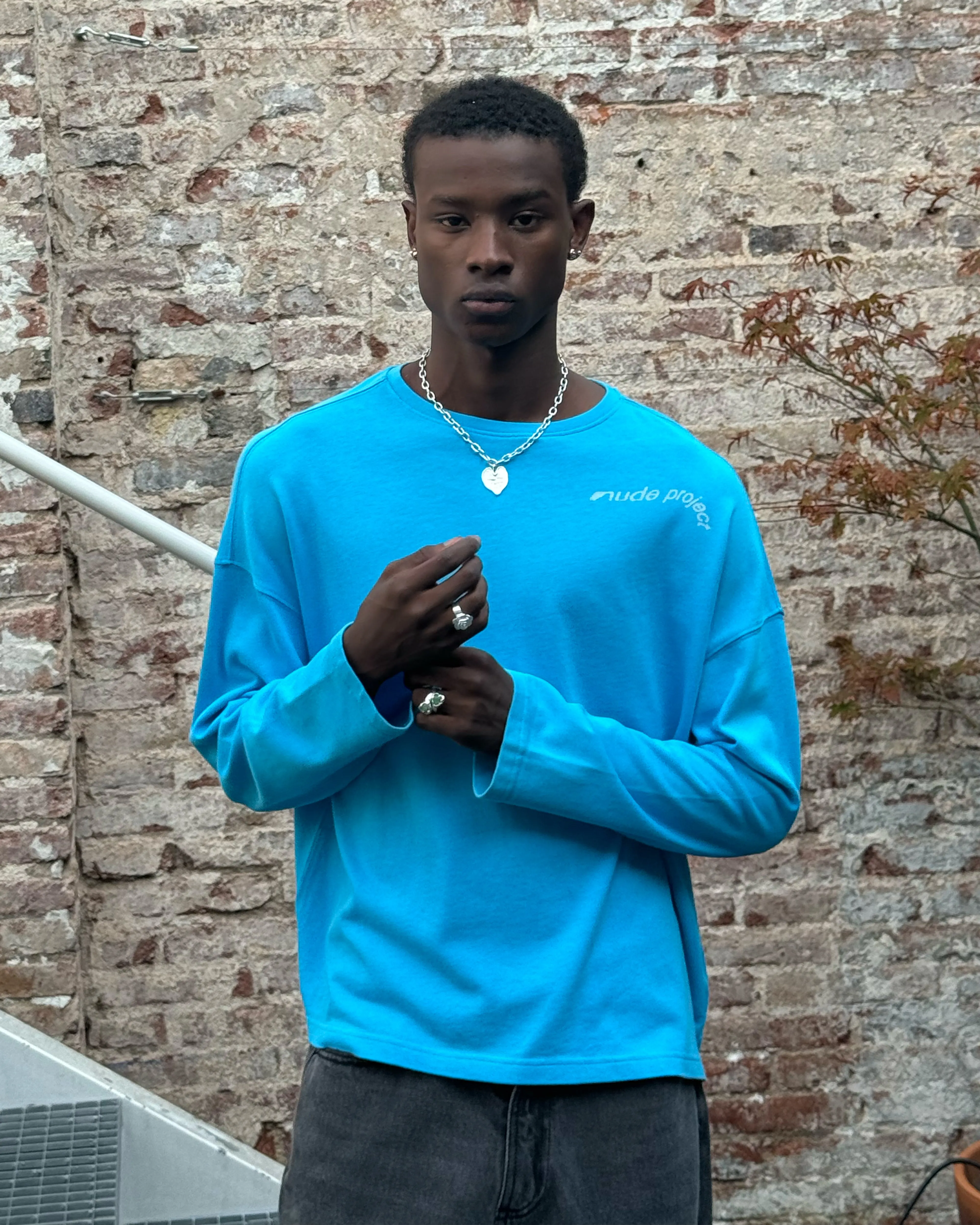 Comfy Active Fit Award-winning Gallery Long-Sleeve Tee Blue