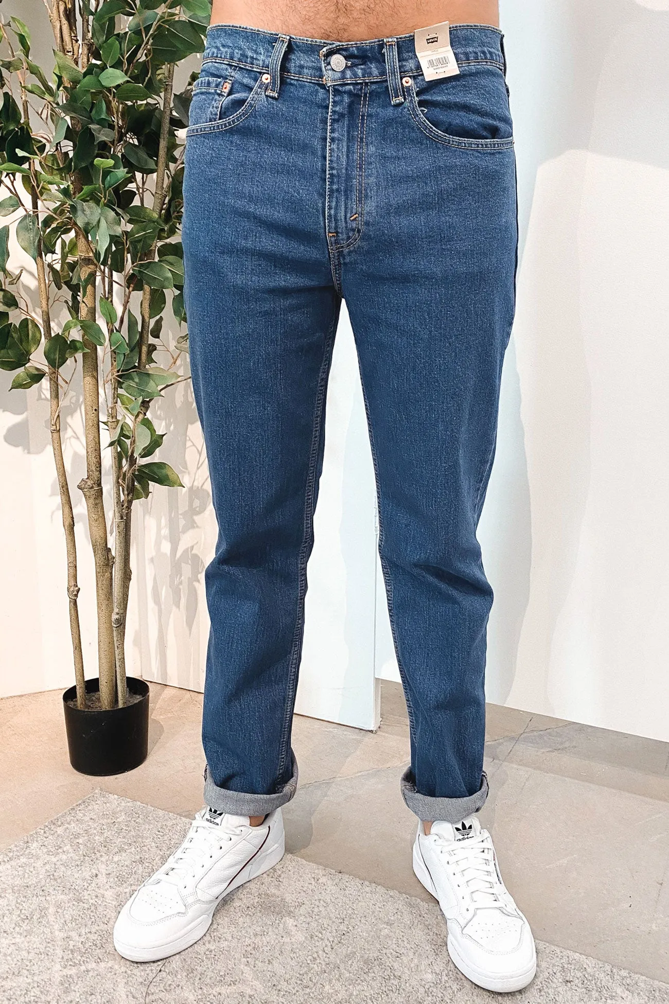 Sustainable Creative Look 516 Straight Jean Dark Stonewash