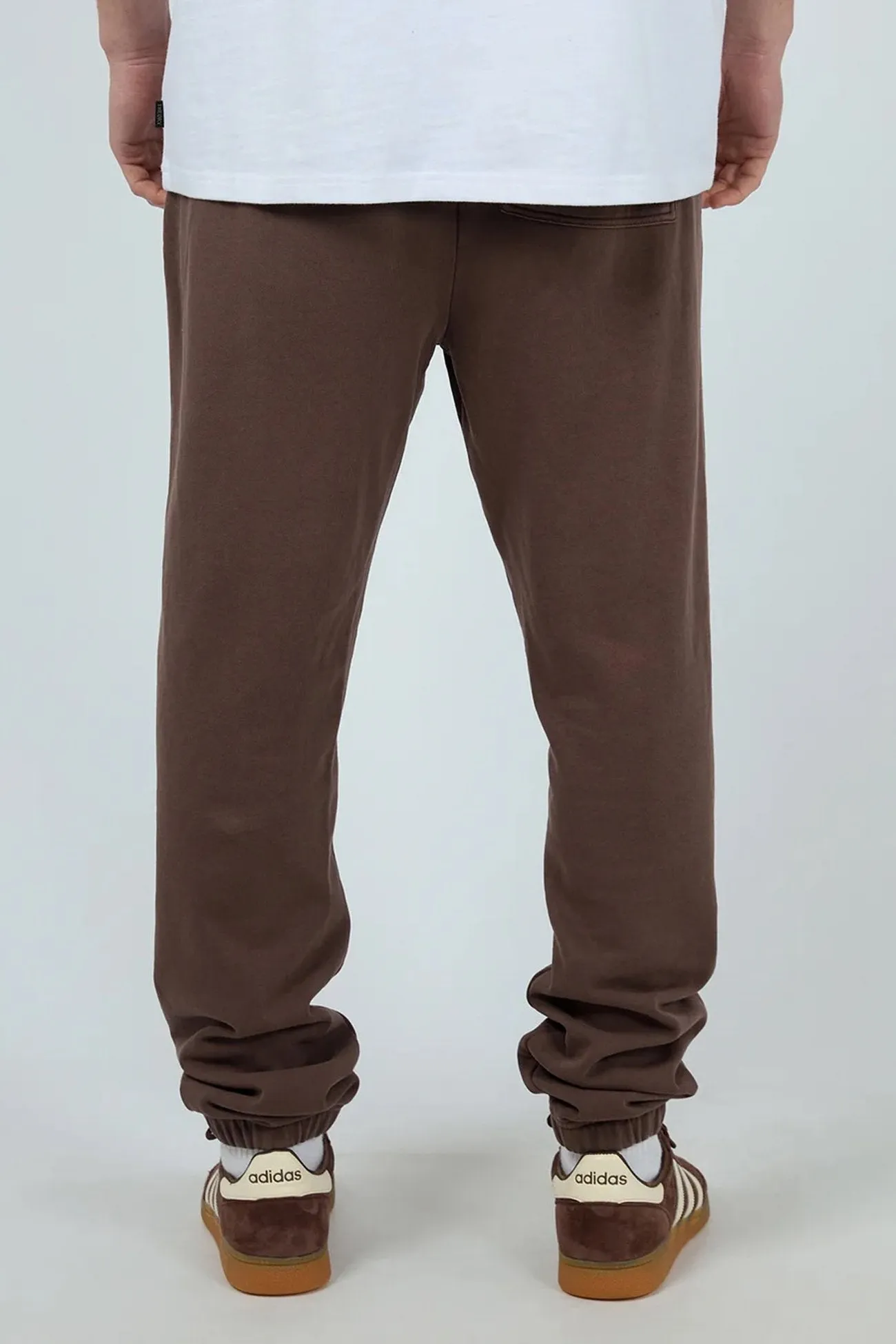 Essential Theory Track Pant Chocolate ThermalRegulation