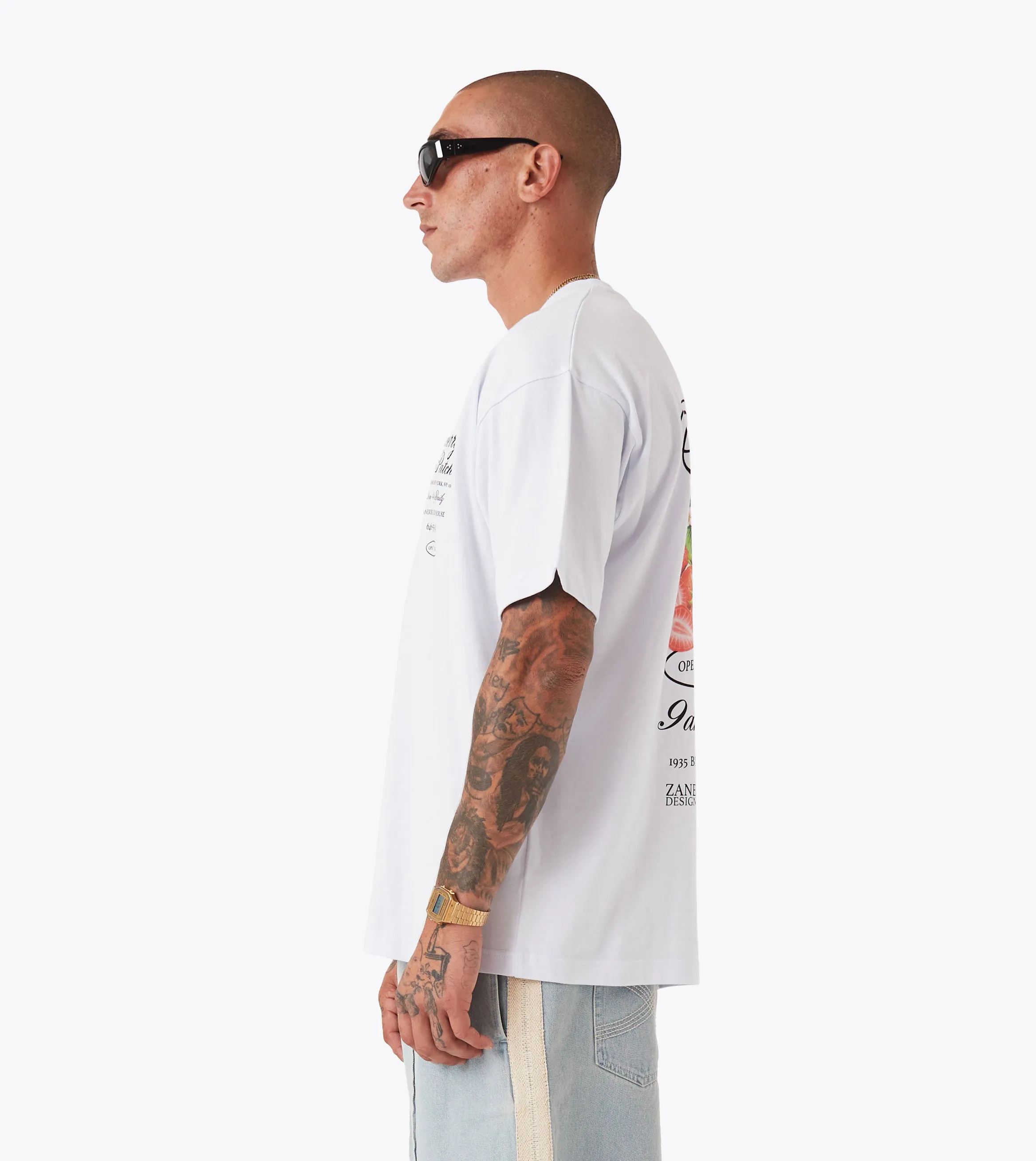 Strawberry Box Tee White Universal Silhouette