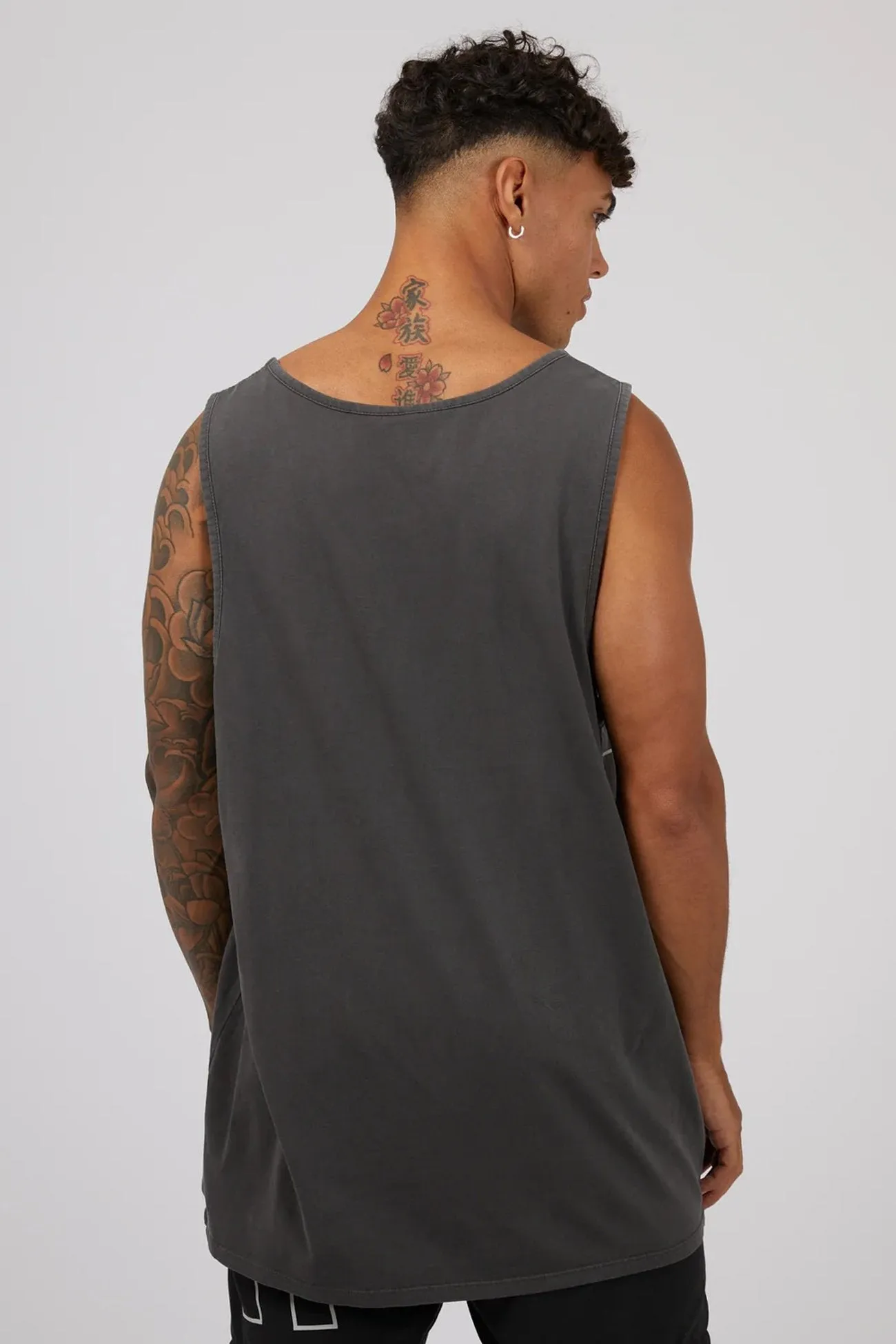 Weekend Wear Thin Core Link Singlet Washed Black