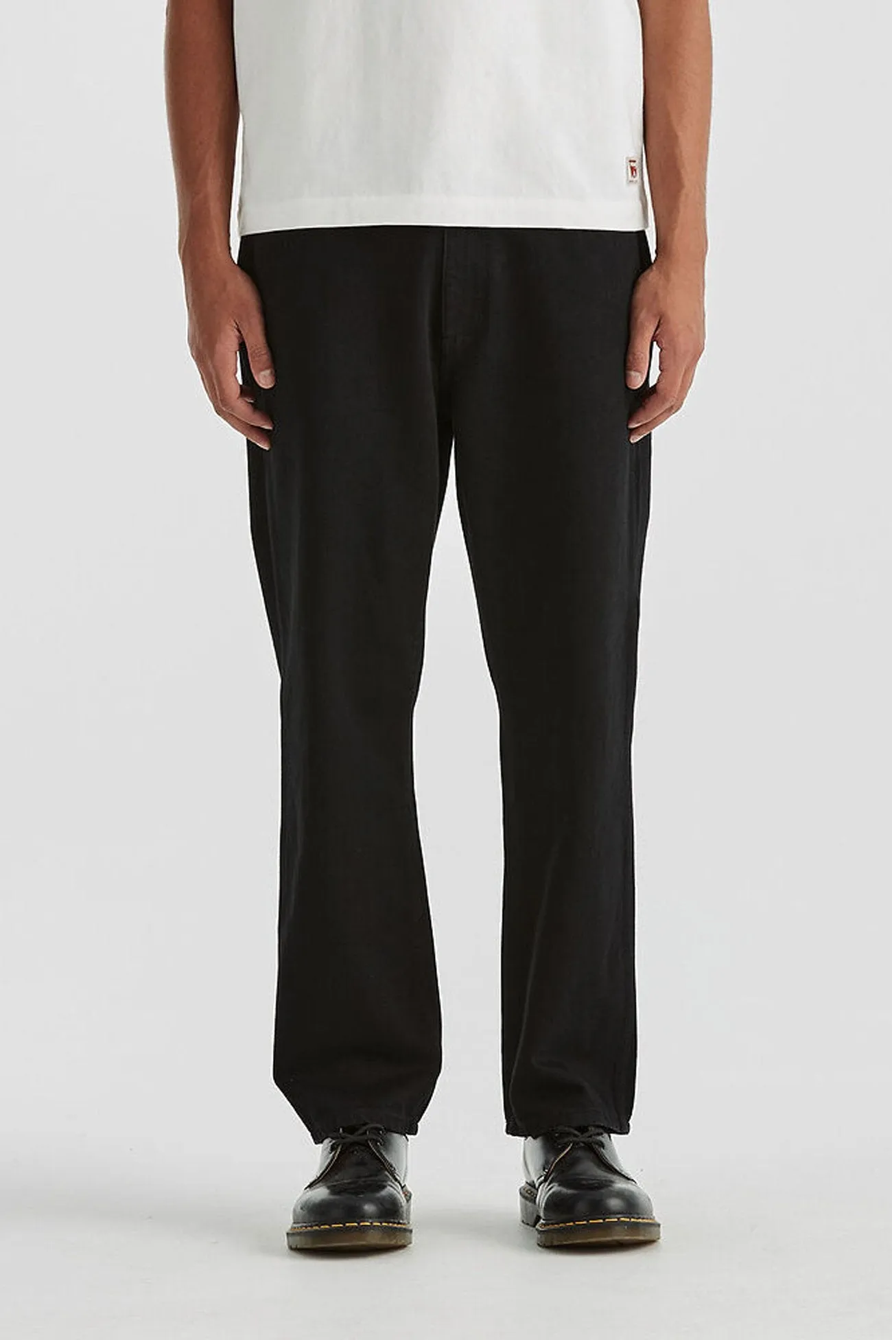 Slacker Jean Steele Black Outfit Essential