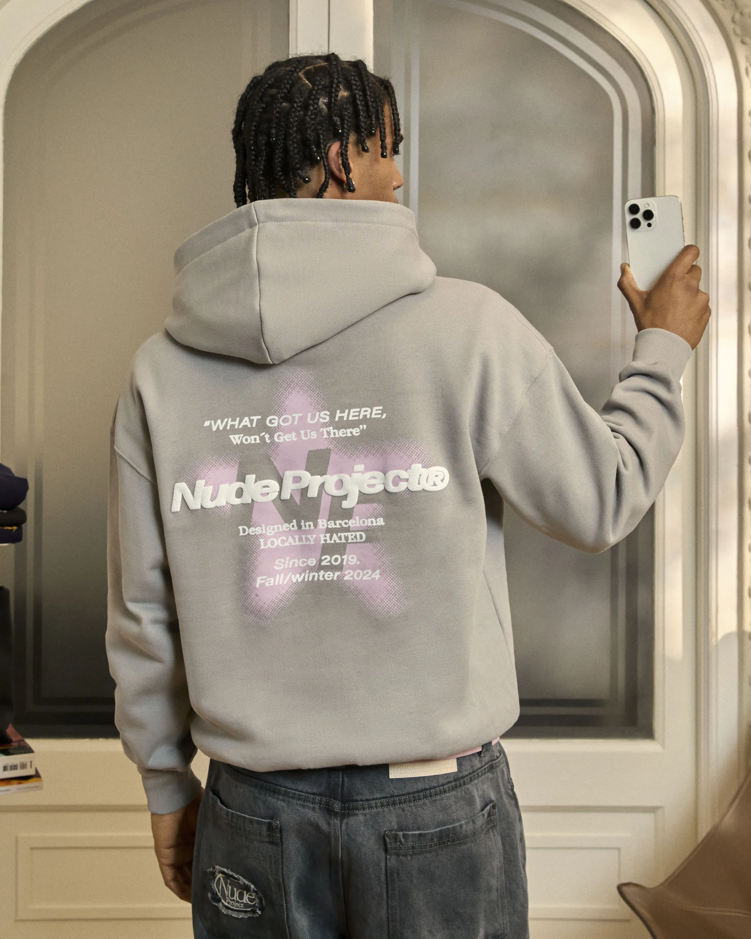 Seoul Hoodie Light Grey camping suitable