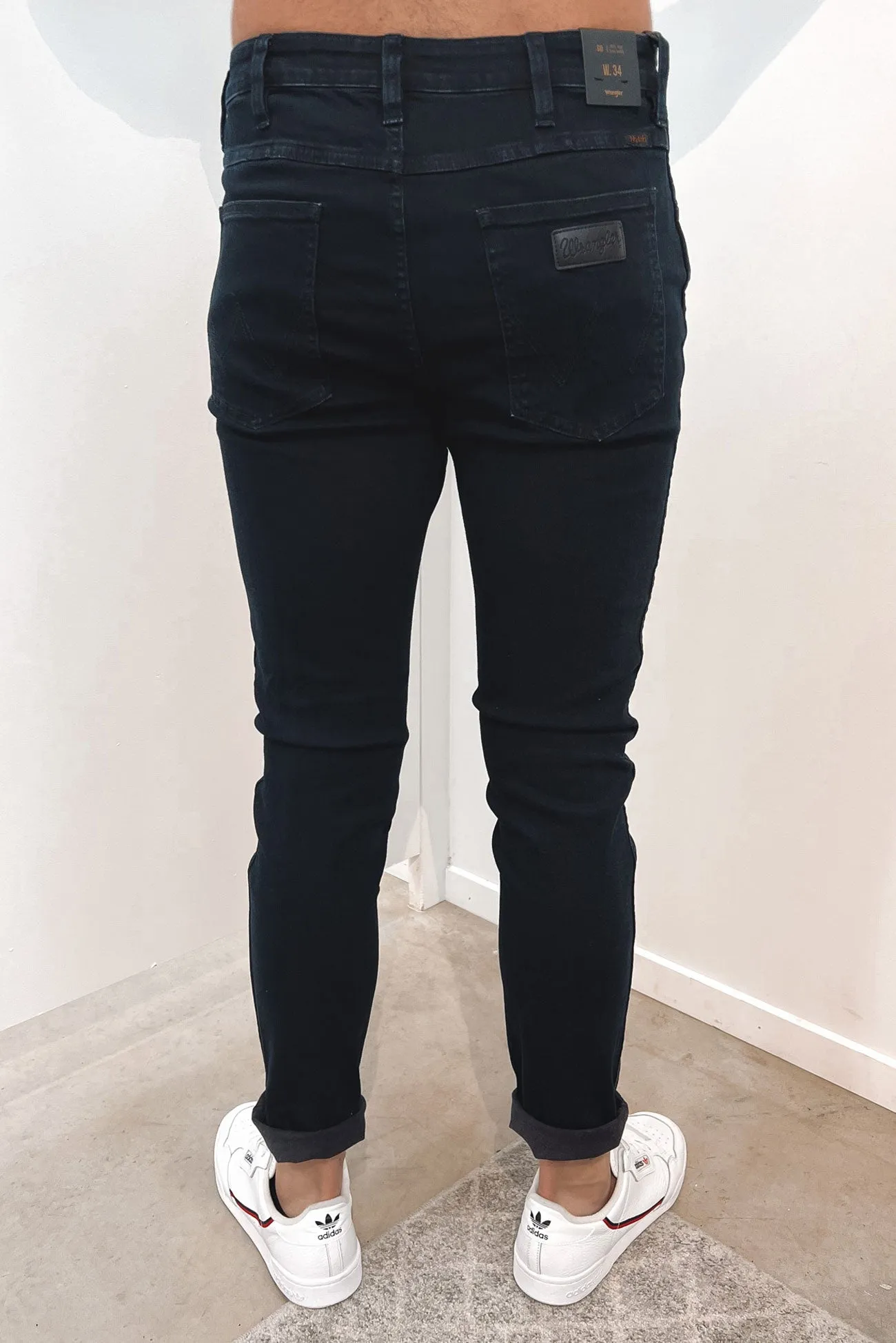 Sid Jean Nightwish Work Meeting Relaxed Style Modern Spring Mood